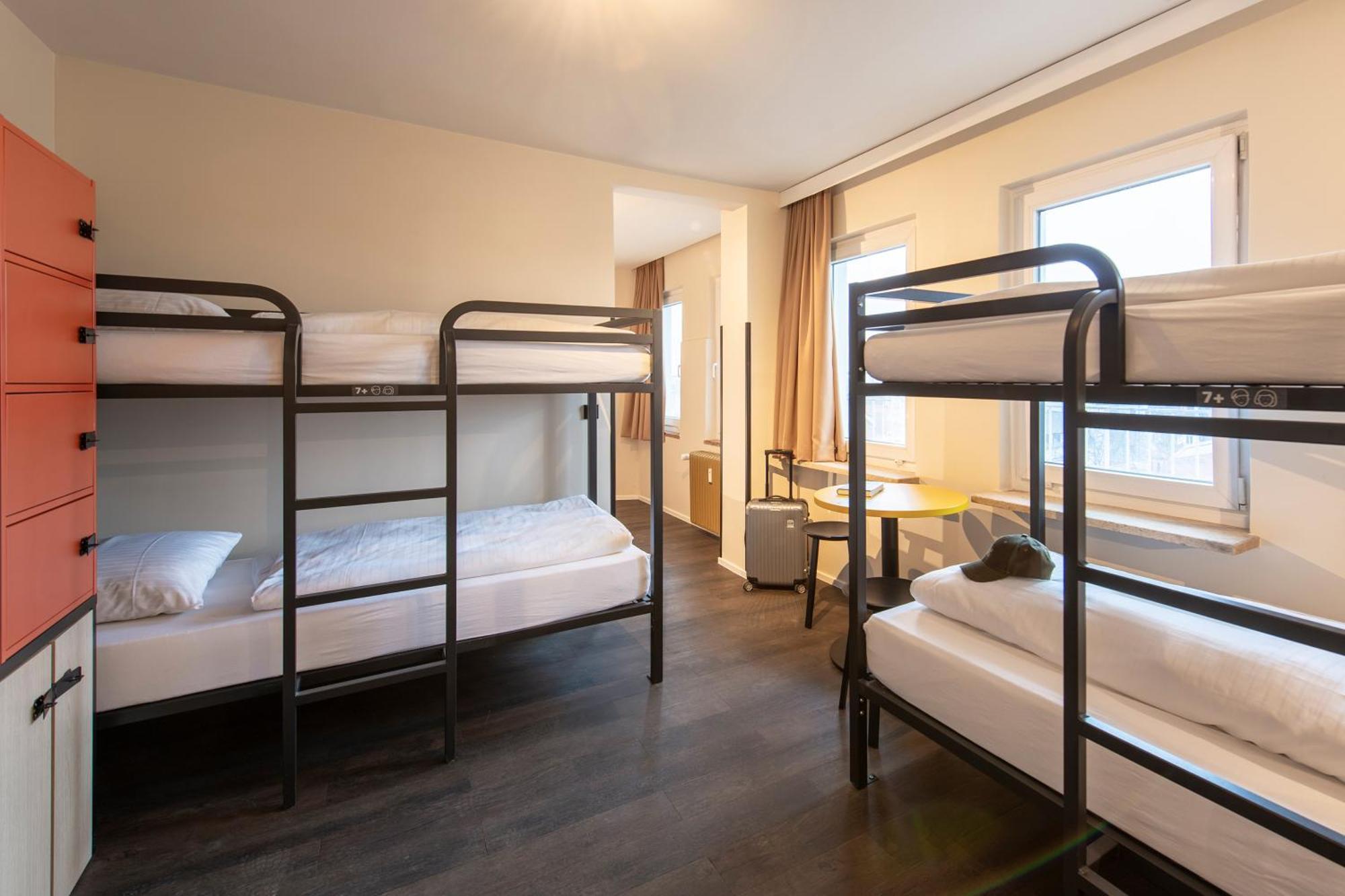 Bed 6-Bed Mixed Dormitory Room,1646886708:JPEG