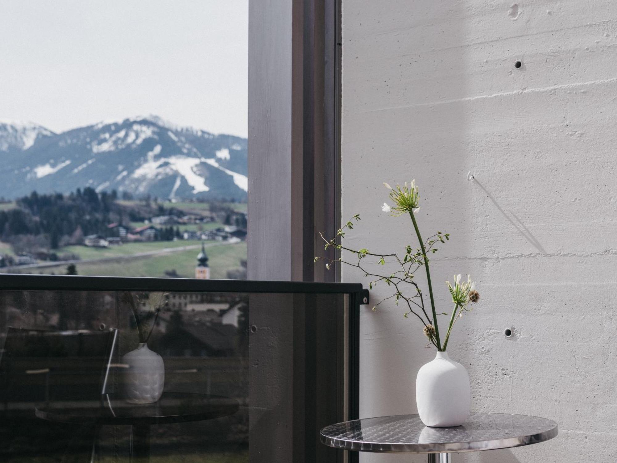 Family Room Balcony,1627204950:JPEG