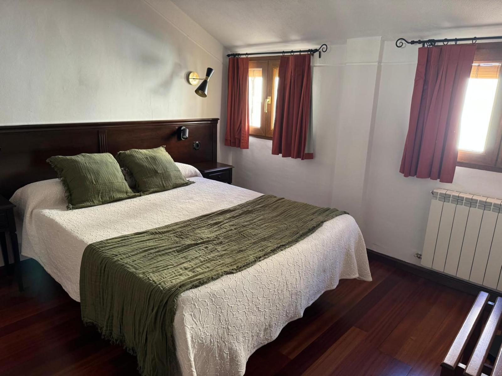 Double or Twin Room,1627219756:JPEG
