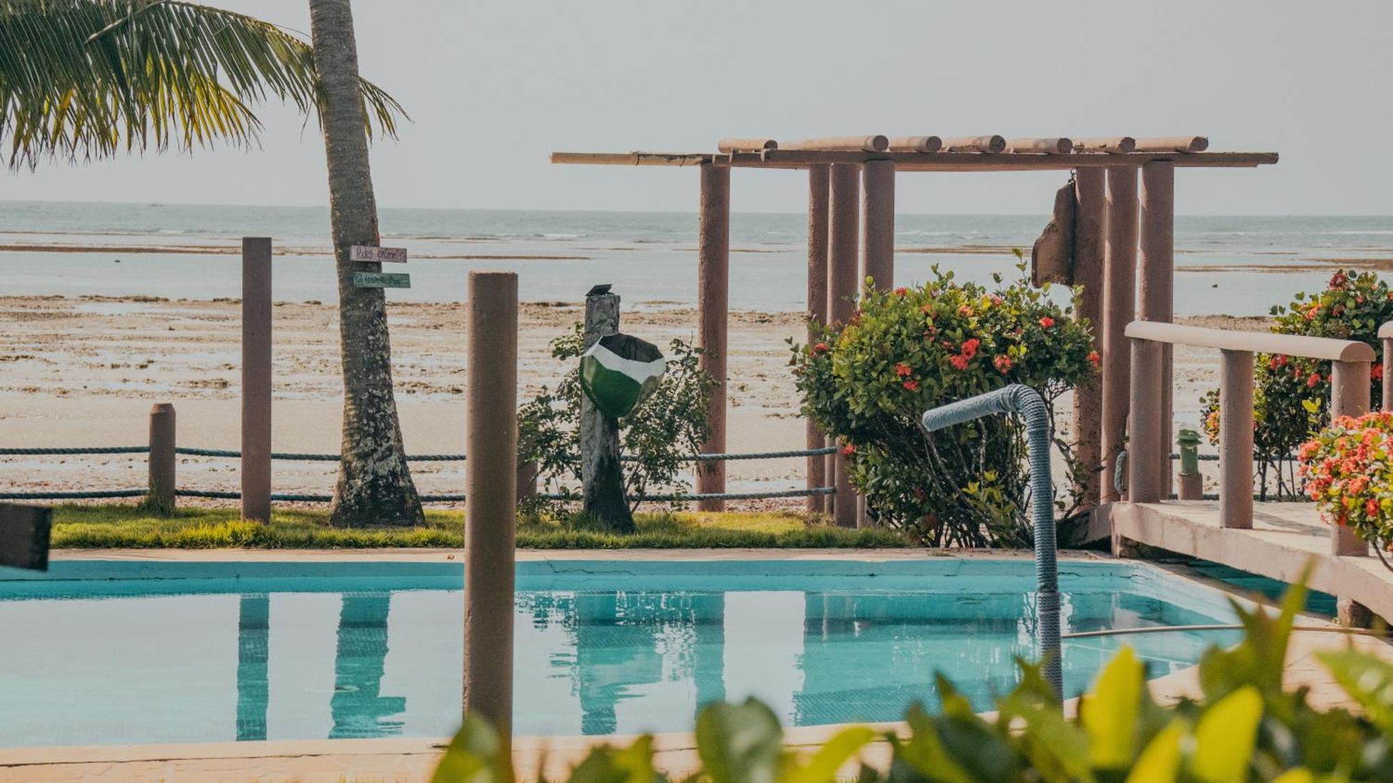 Suíte Família com Vista Piscina