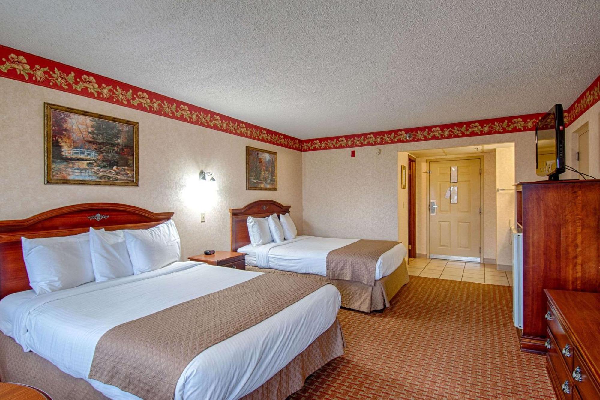 Queen Room 2 Queen Beds Non Smoking