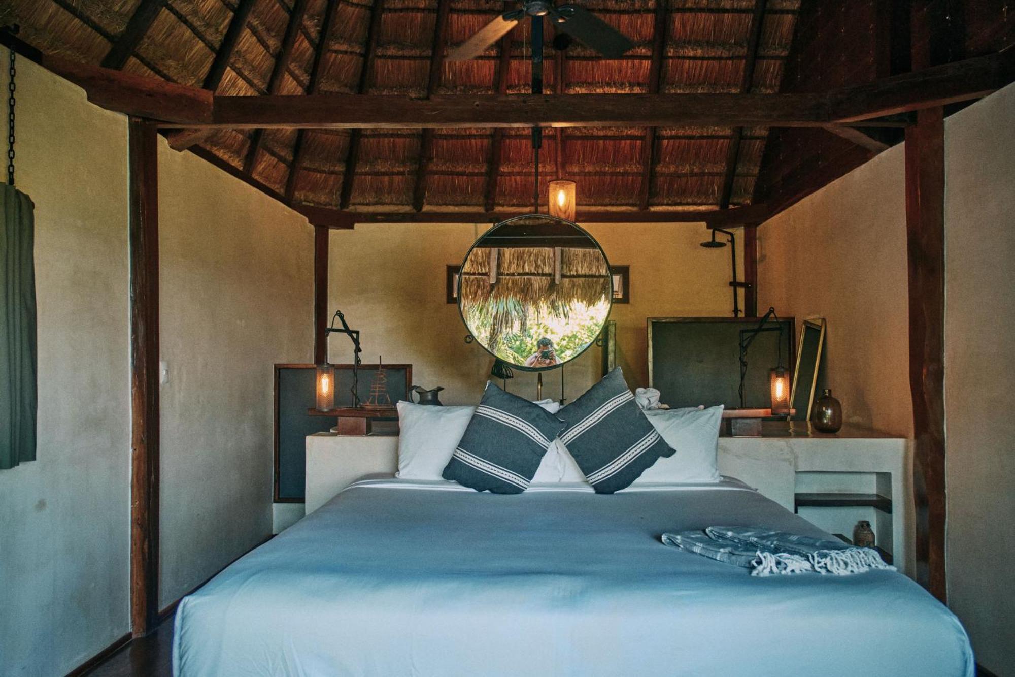 Deluxe Double Room Side Sea View