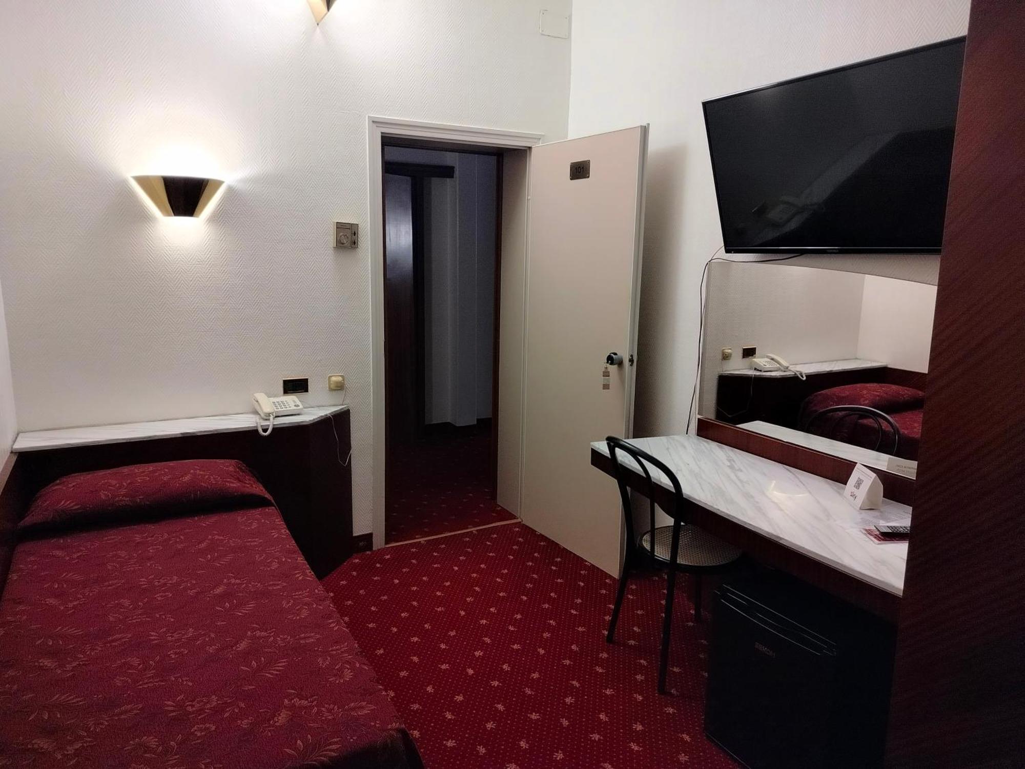 Single Room