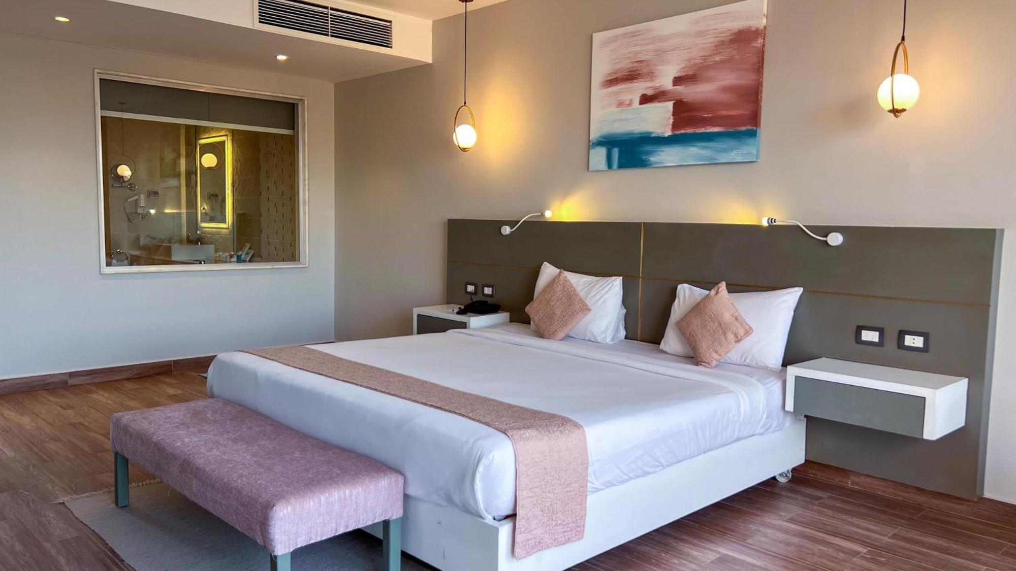 Premium room Jacuzzi indoor sea view