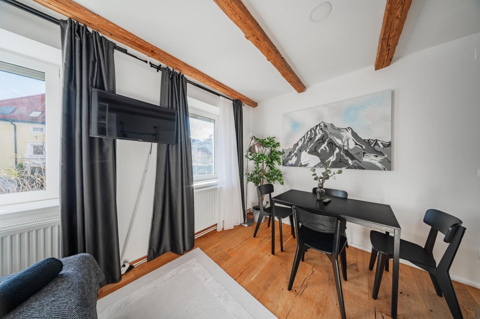 Superior Apartment