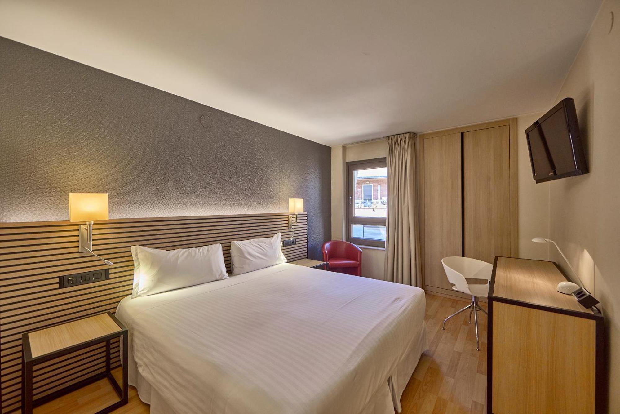 Double Room,1628645924:JPEG