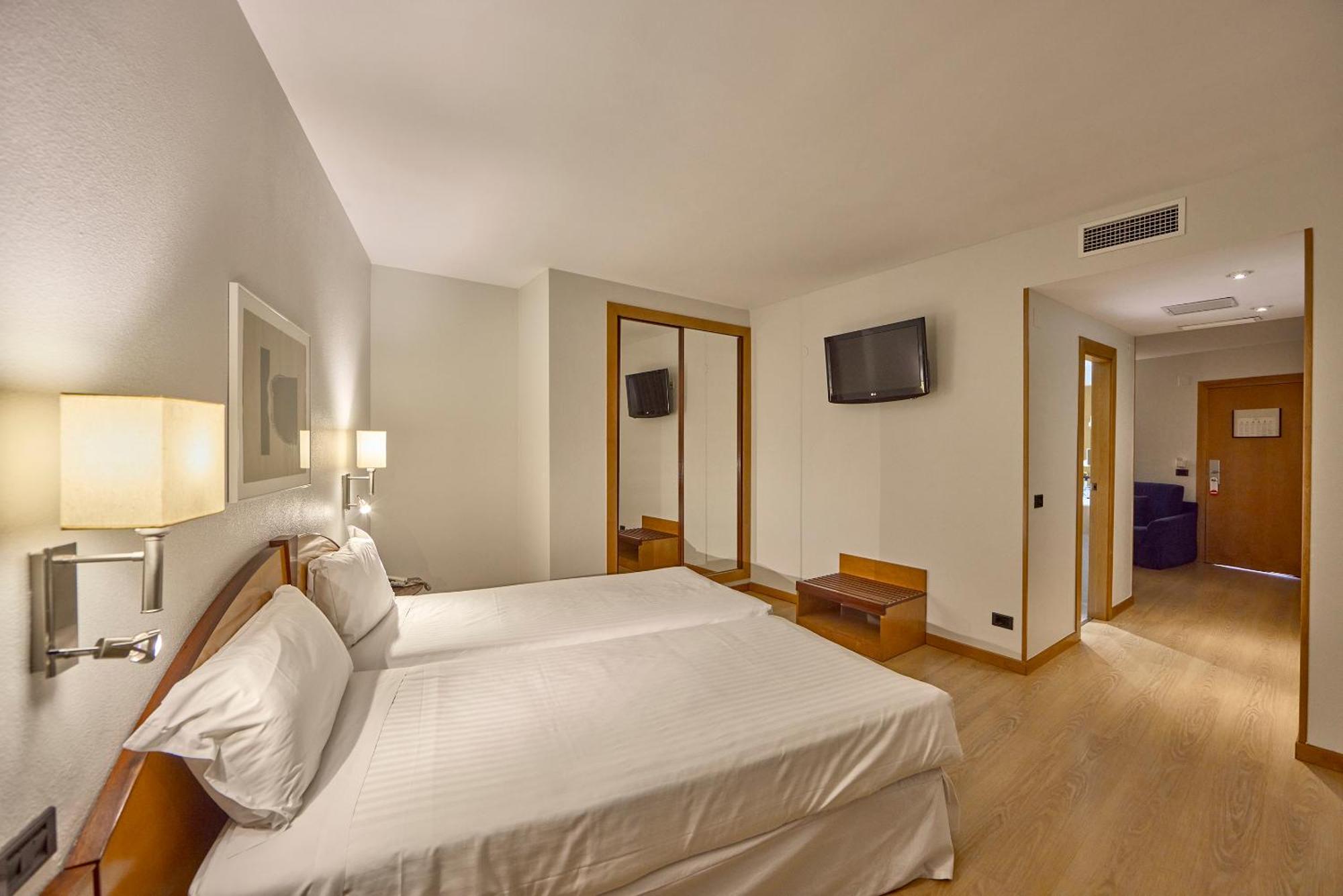 Junior Suite,1628645930:JPEG