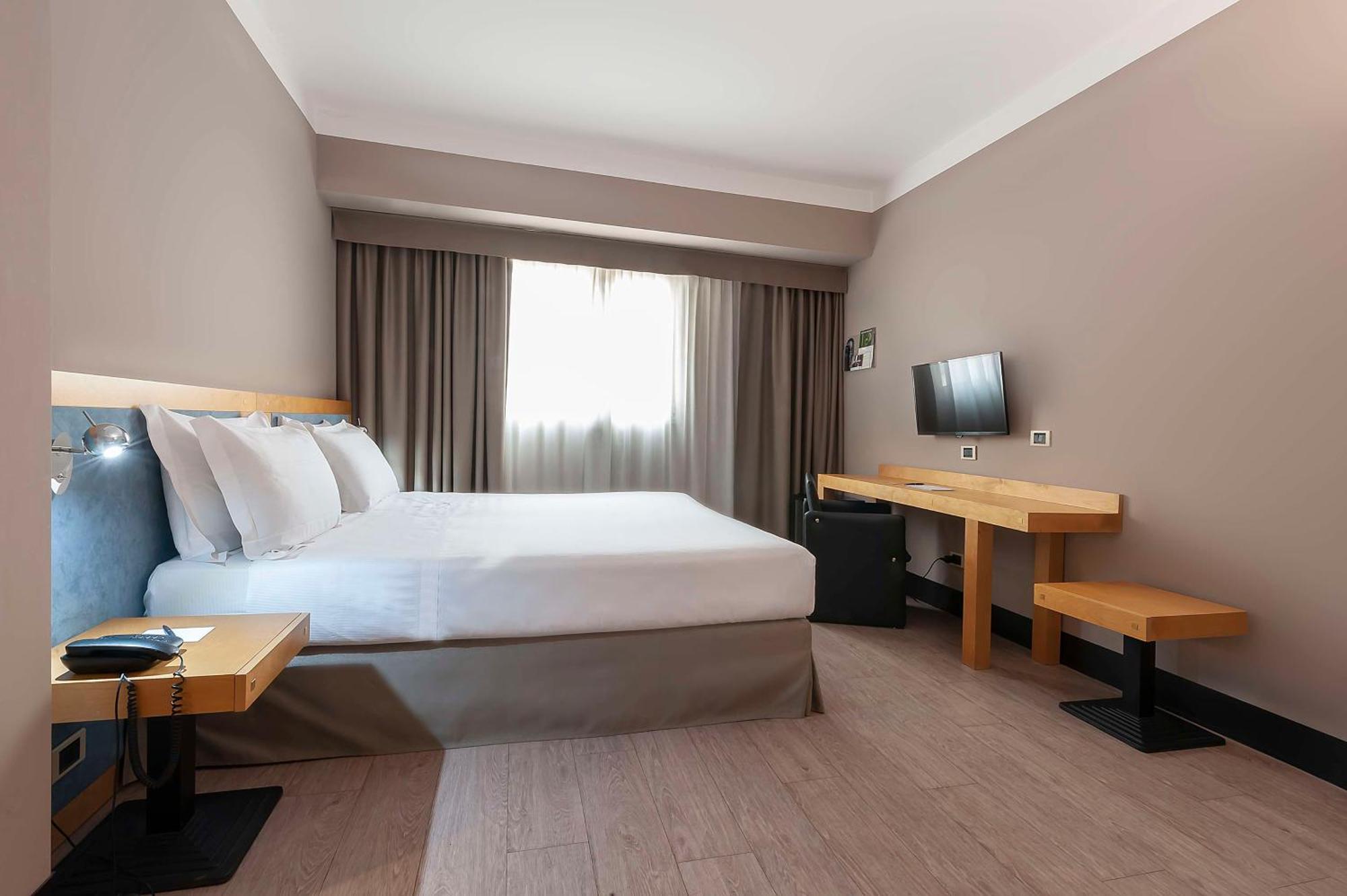 Economy King Room