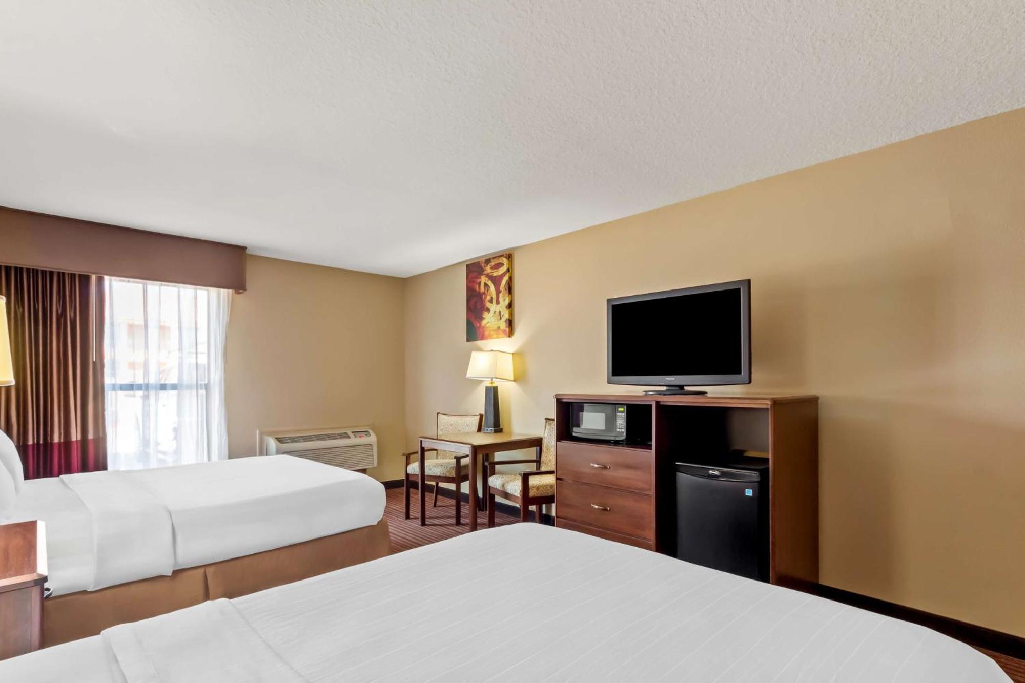 Queen Room Two Queen Beds Roll Shower Mobility Access or Communication Assistance or Non-Smoking,1628655477:JPEG