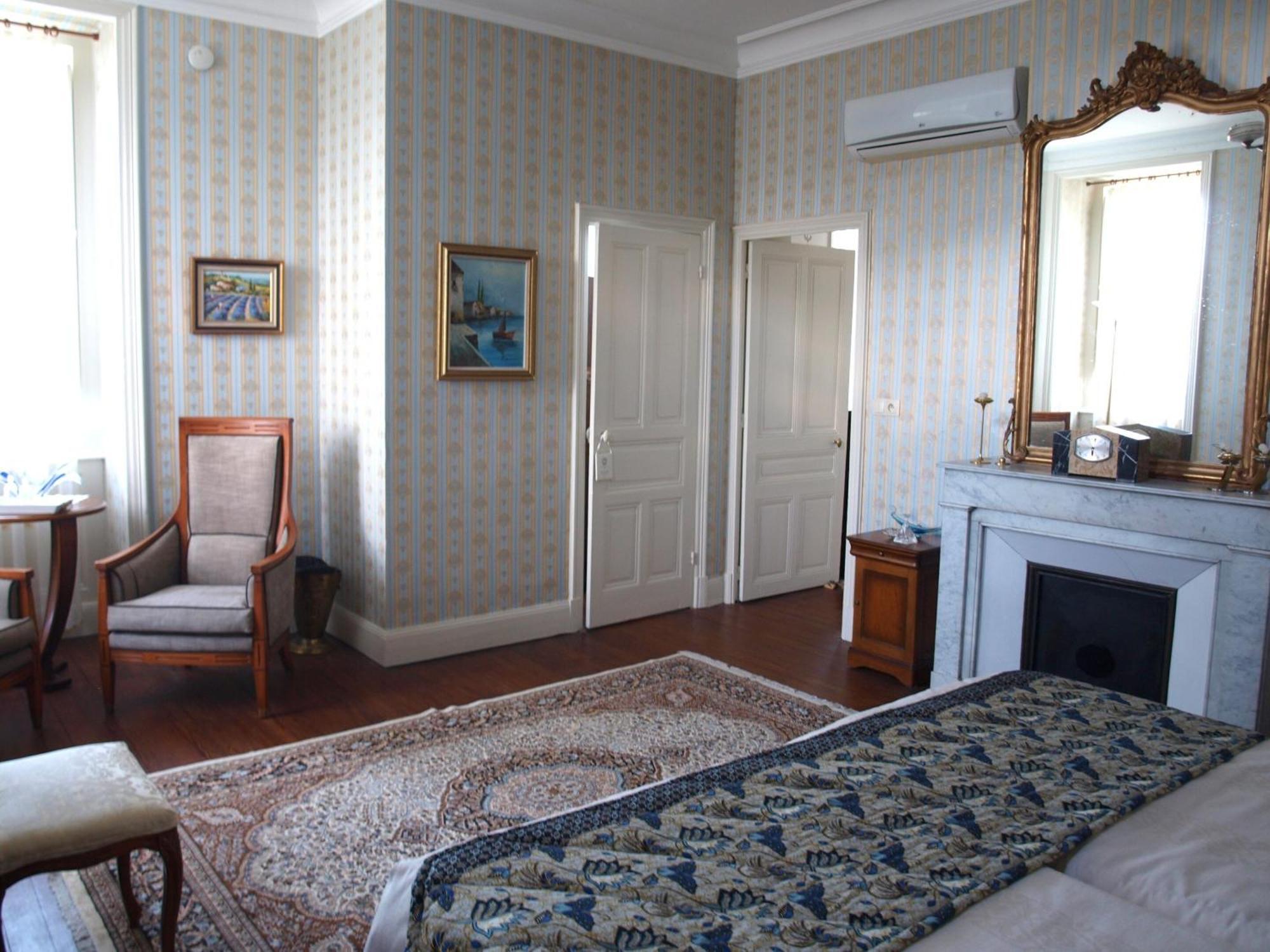 Deluxe Suite,1628666588:JPEG