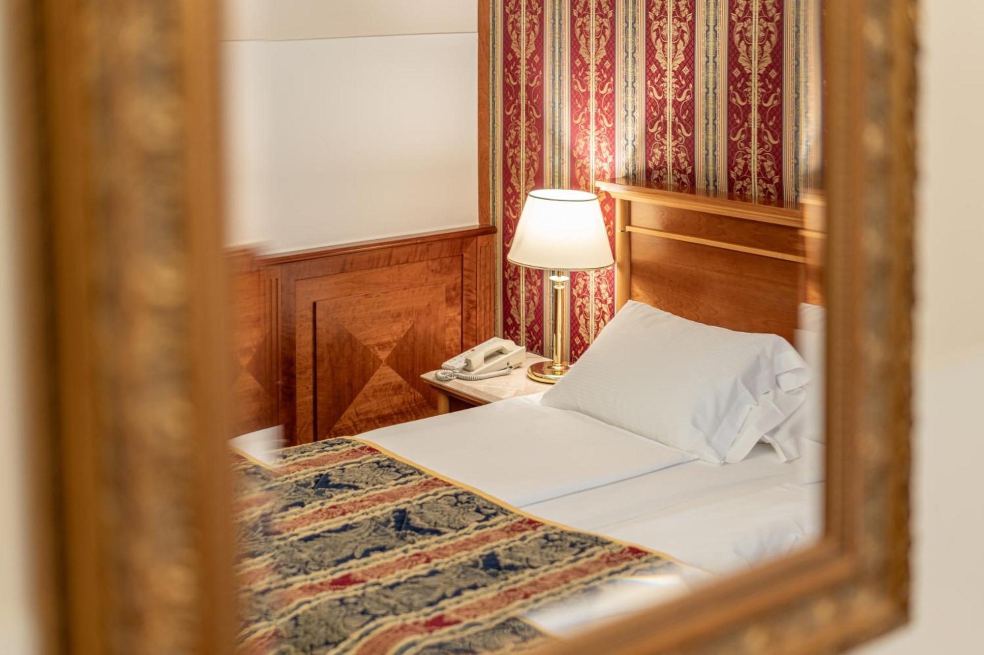 Comfort Double or Twin Room