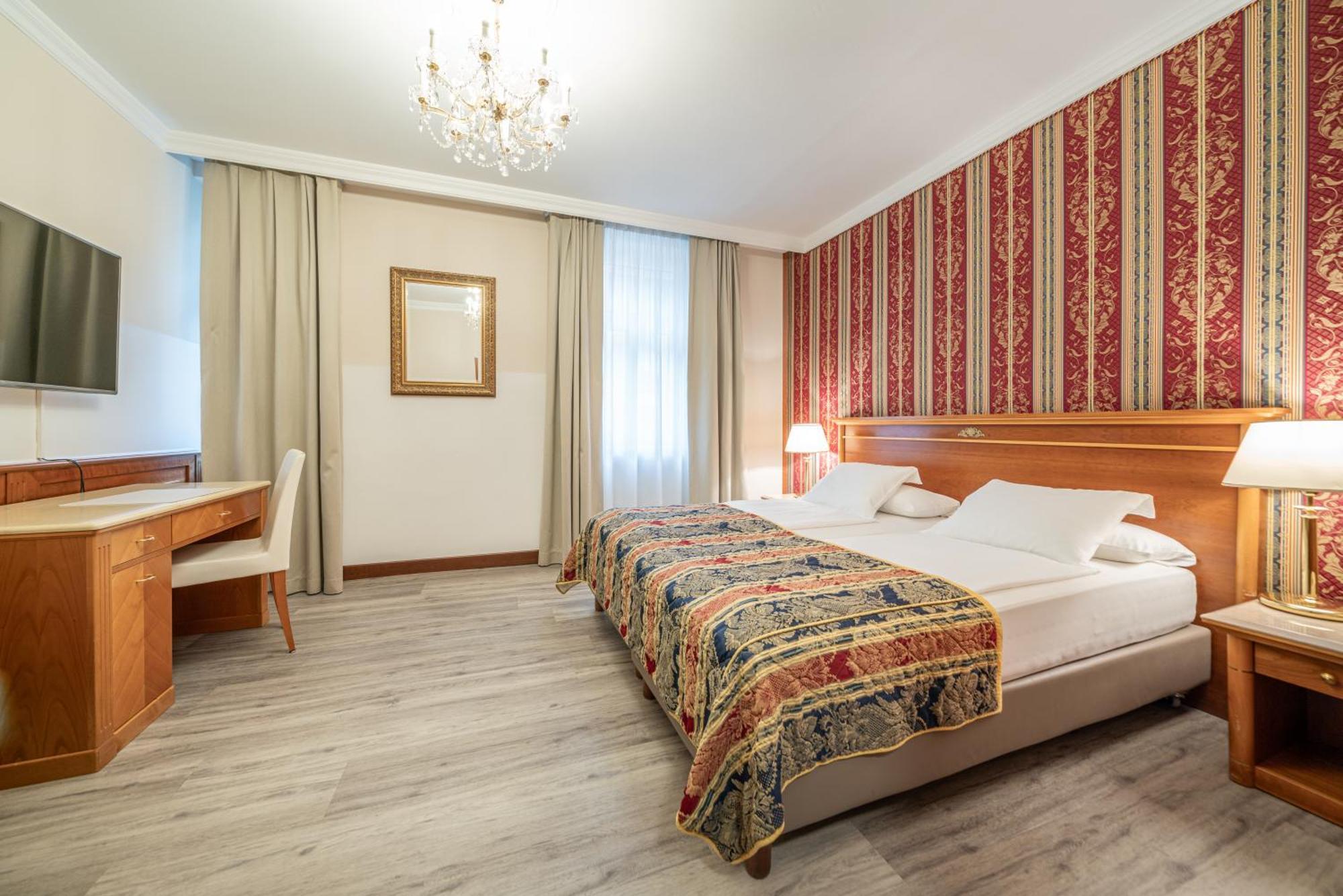 Comfort Double or Twin Room