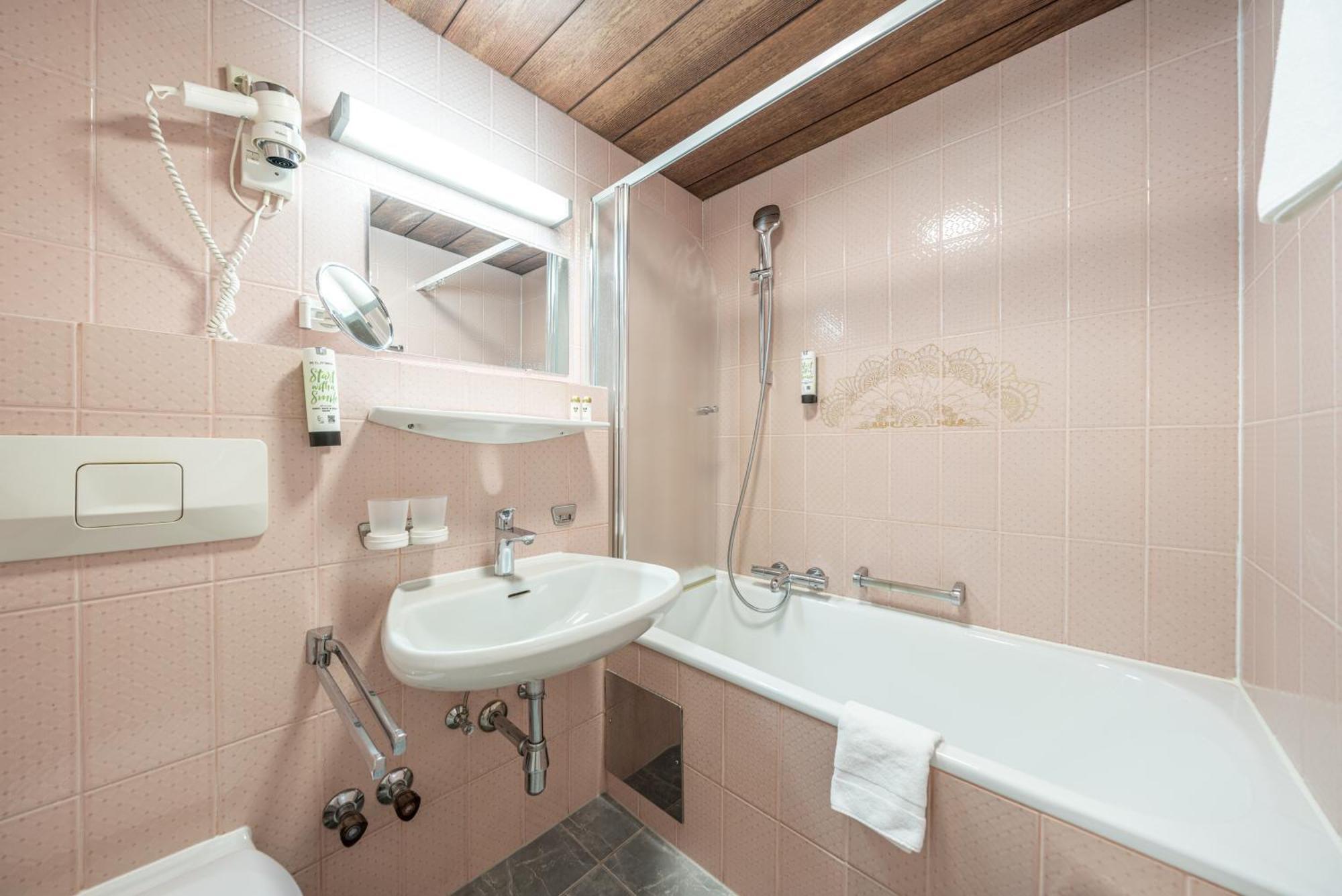 Comfort Double or Twin Room