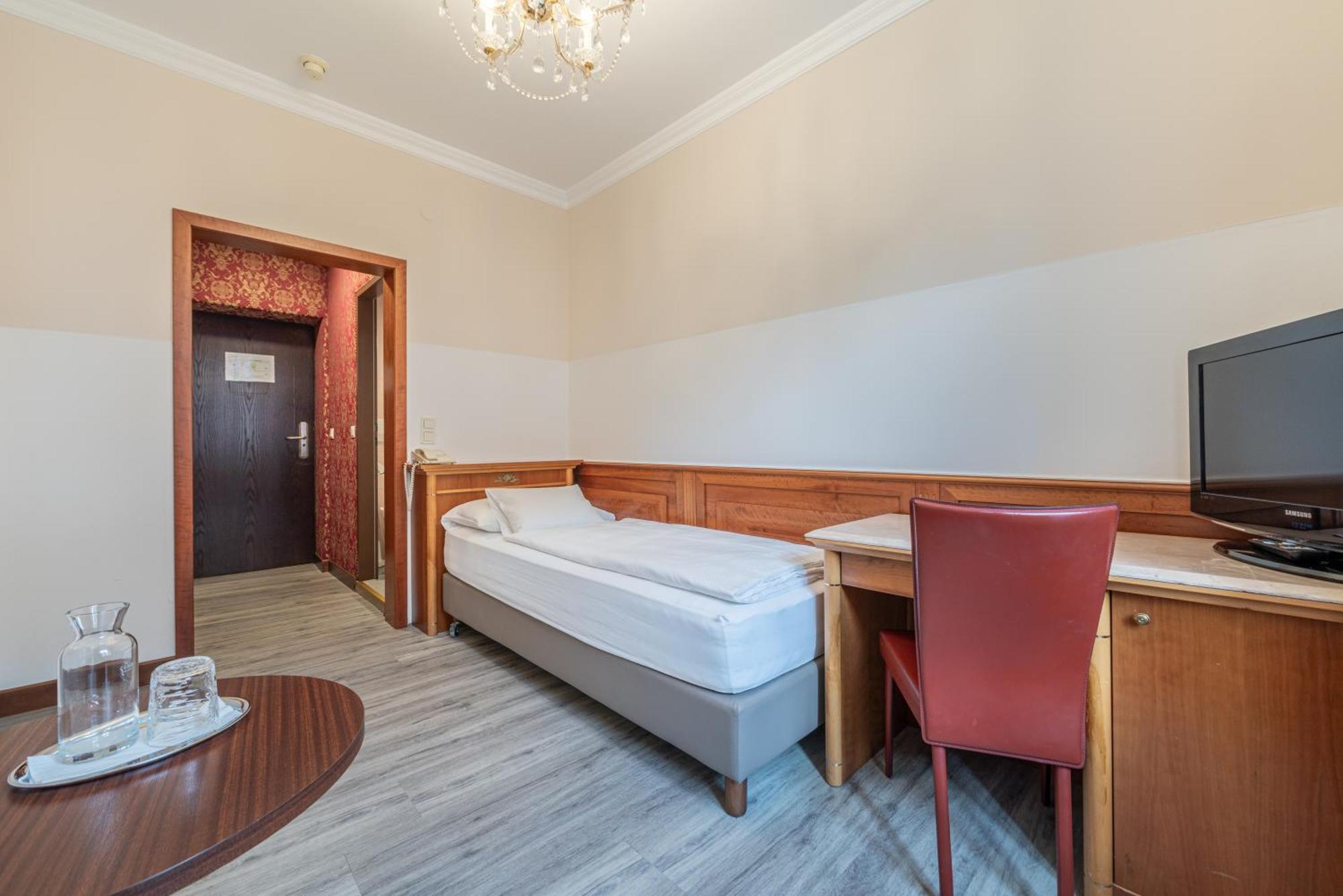 Standard Single Room