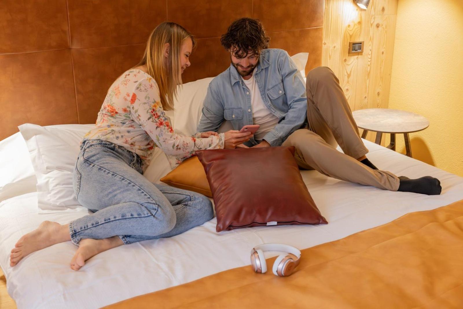Deluxe Double or Twin Room Mountain View