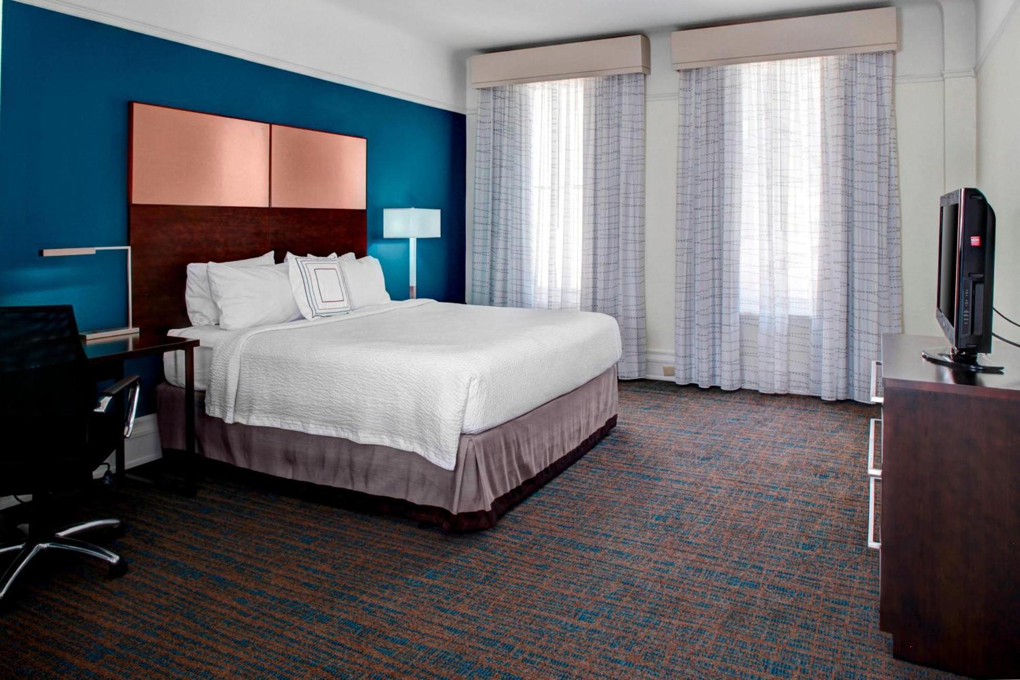 One-Bedroom Suite