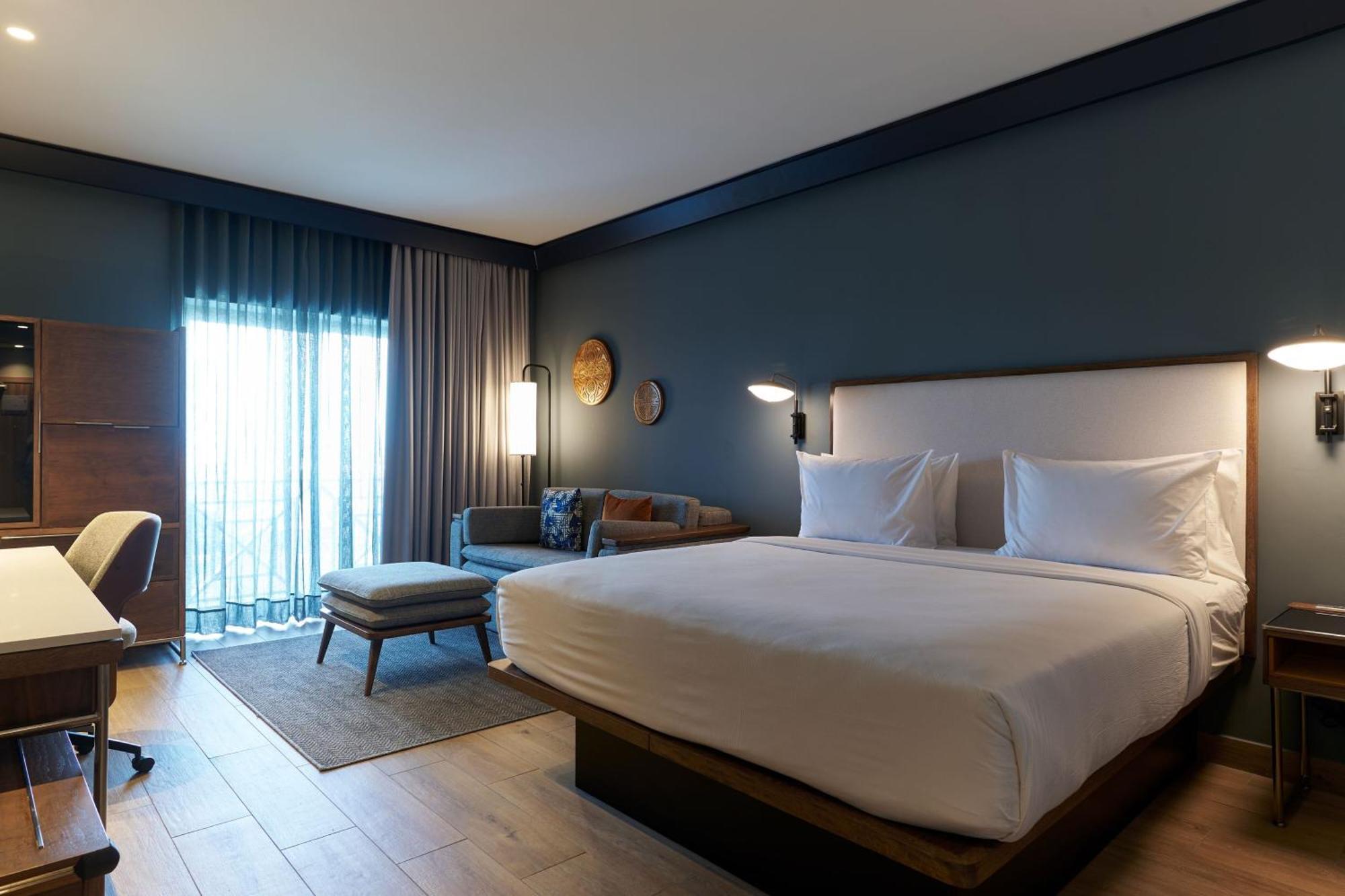 Standard King Room
