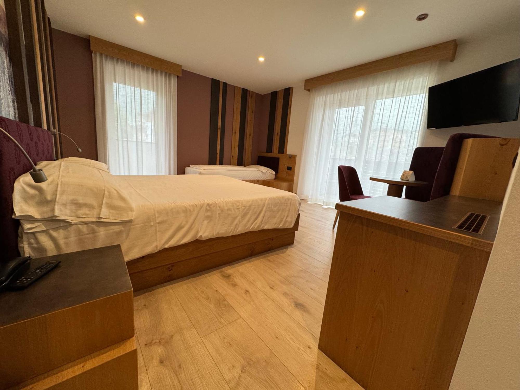 Deluxe Triple Room