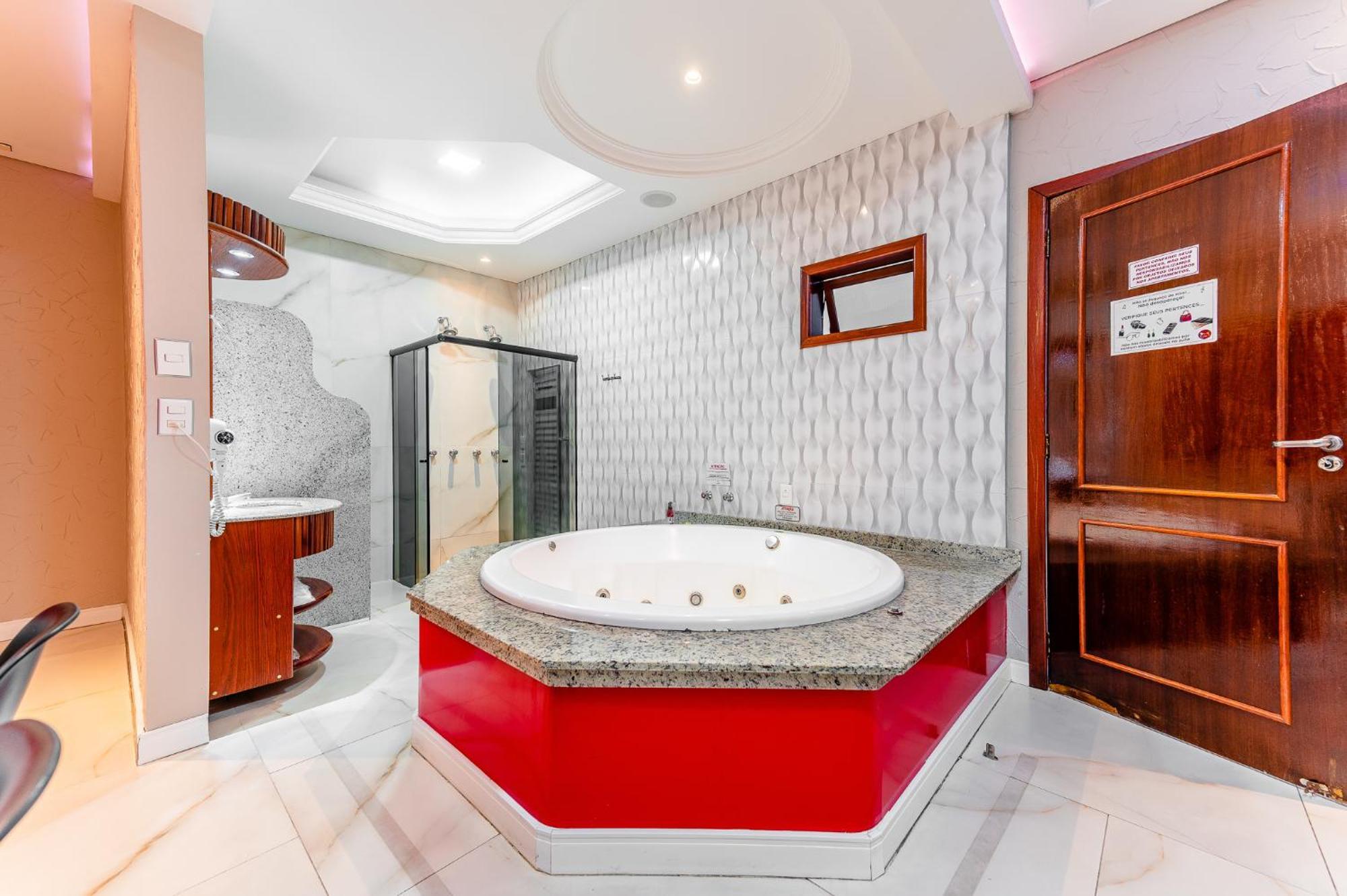 King Room Spa Bath,1629456441:JPEG