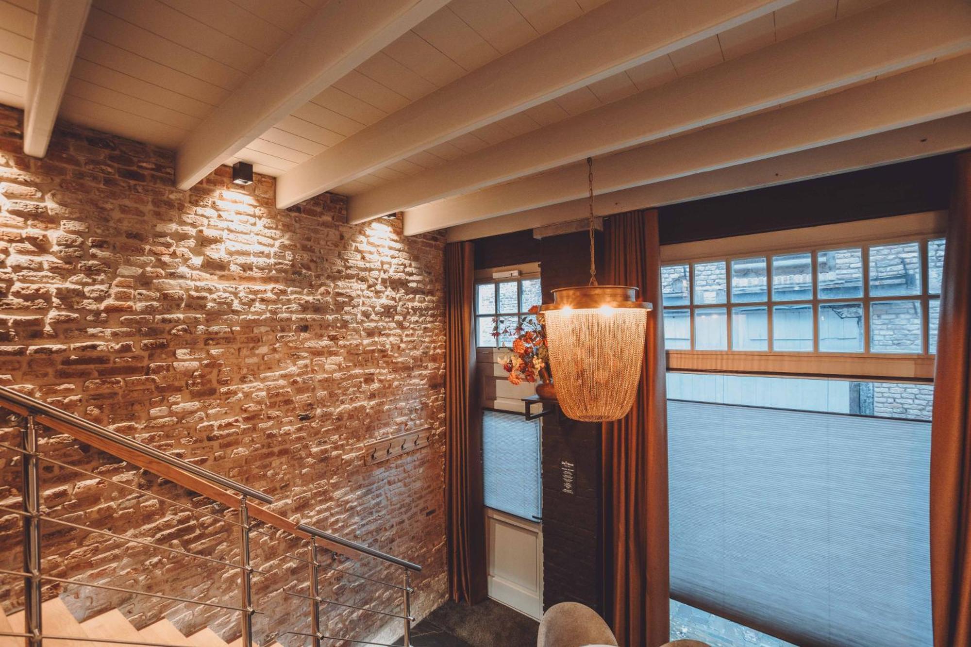 Royal Wellness Studio Whirlpool