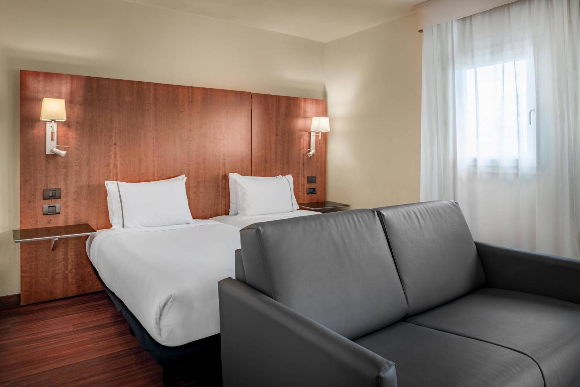 Twin Room City View