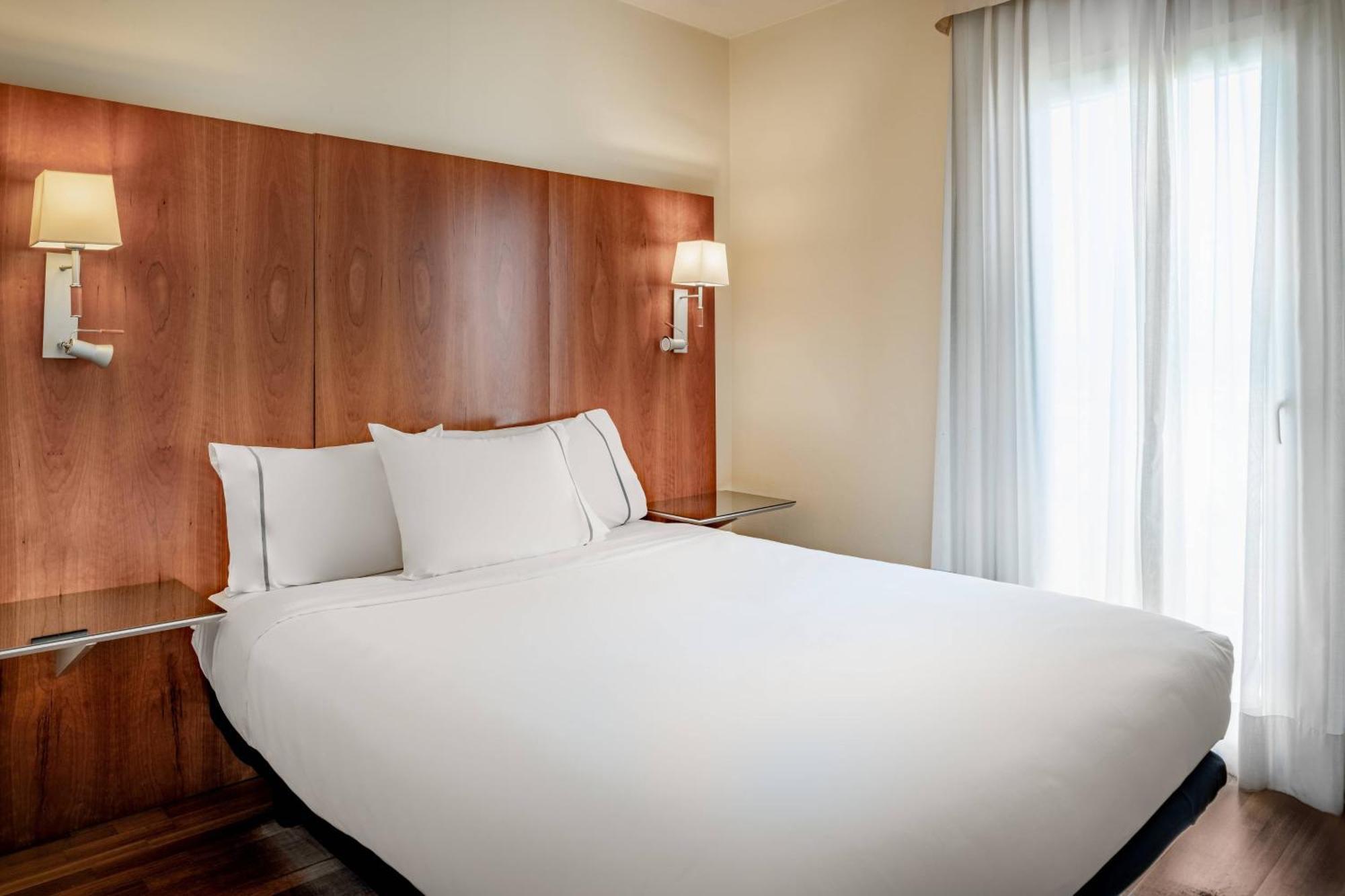 Single Room City View
