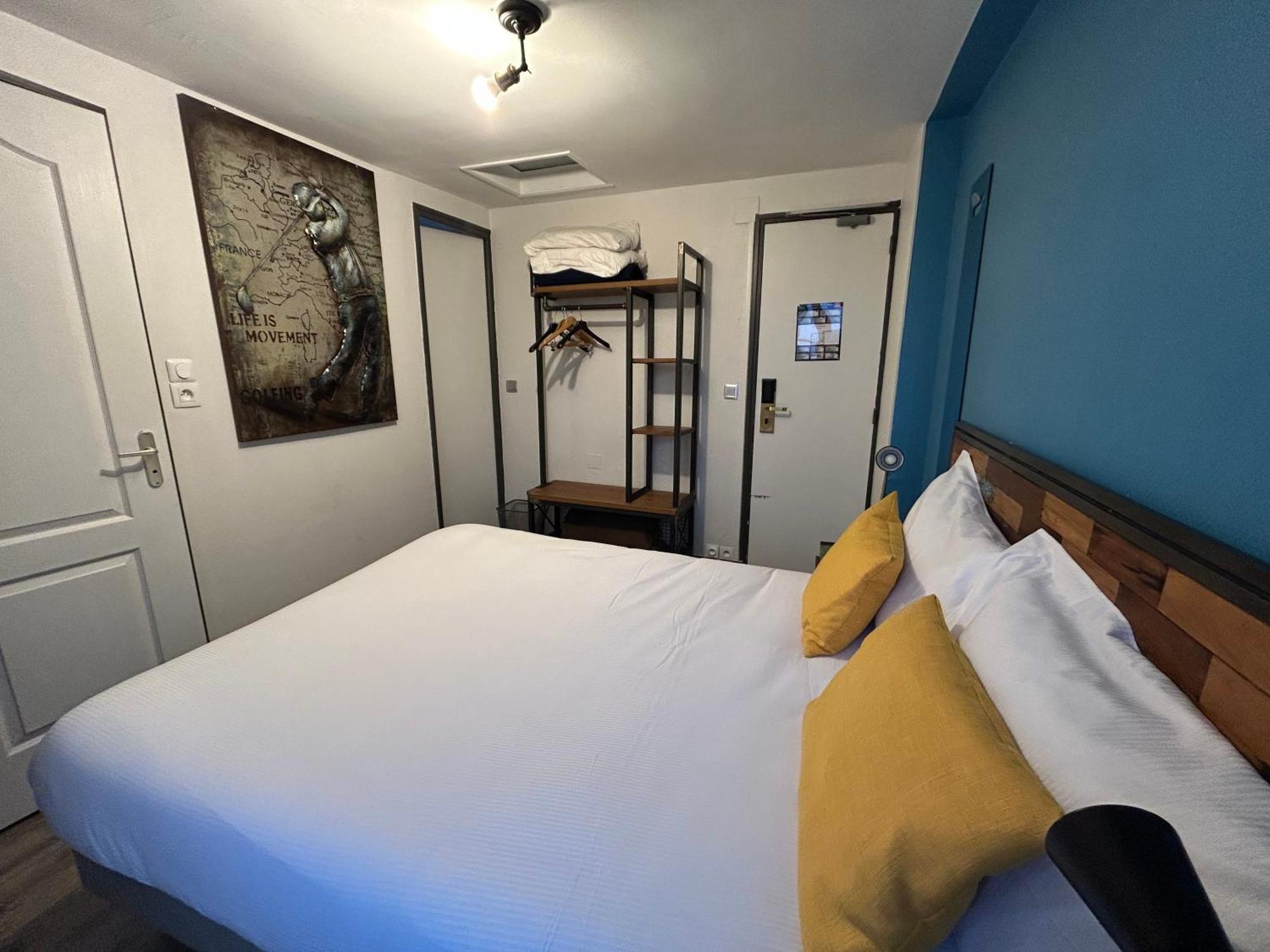 Standard Room,1629895877:JPEG