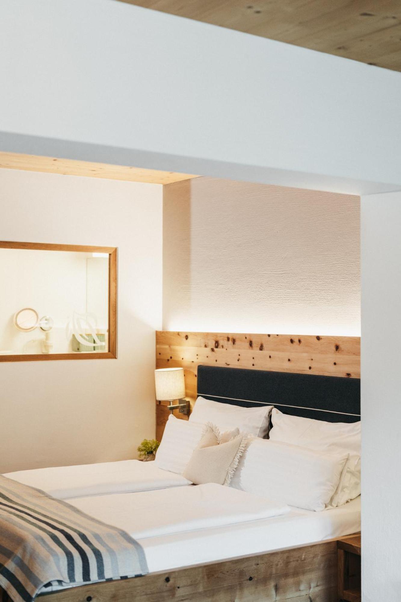 Deluxe Double Room Garden View