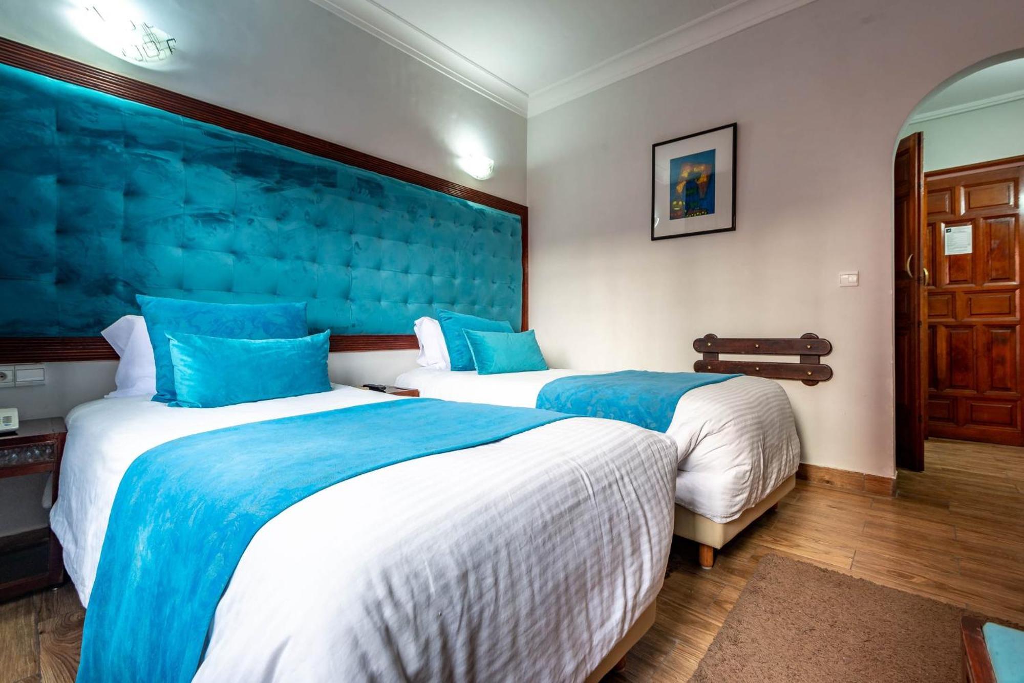 Twin Room,1629901563:JPEG