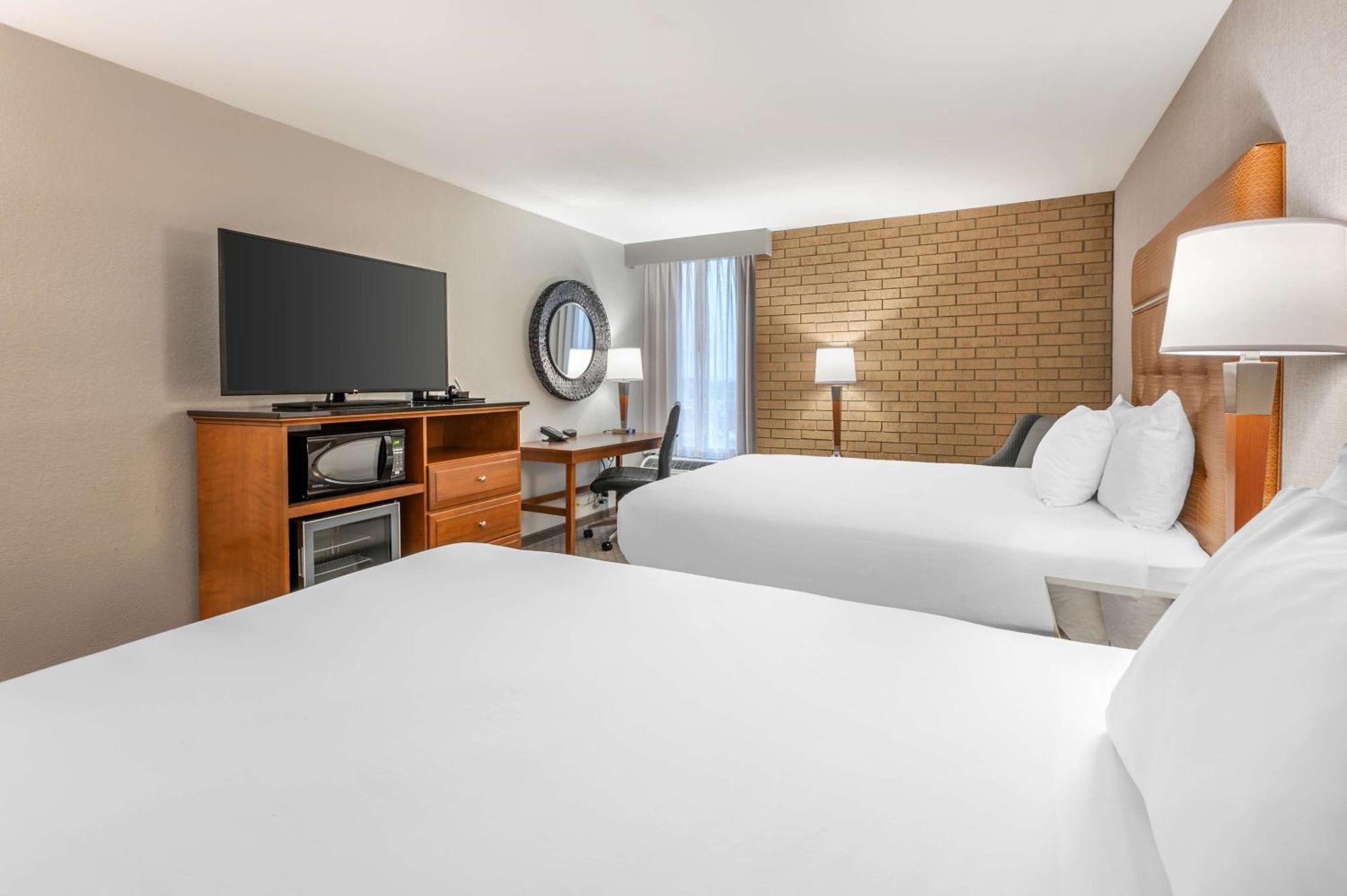 Queen Room Two Queen Beds