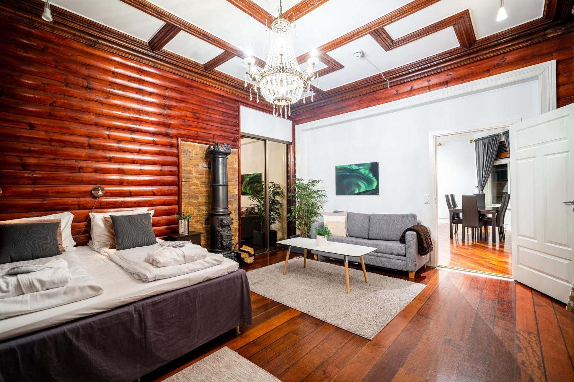 Two-Bedroom Deluxe Apartment Ocean View
