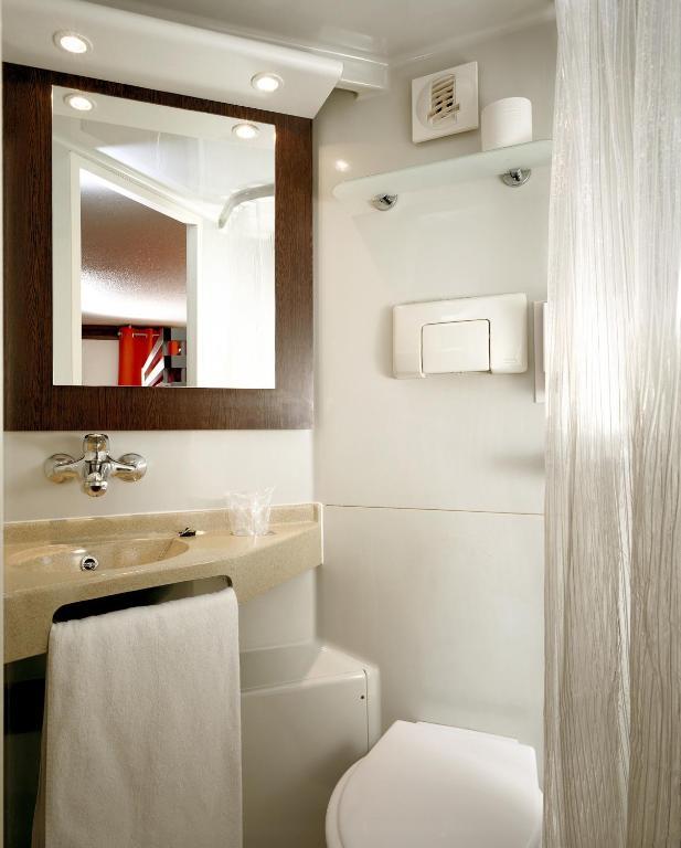 Triple Room 1 Double Bed 1 Single Bed,52270004:JPEG