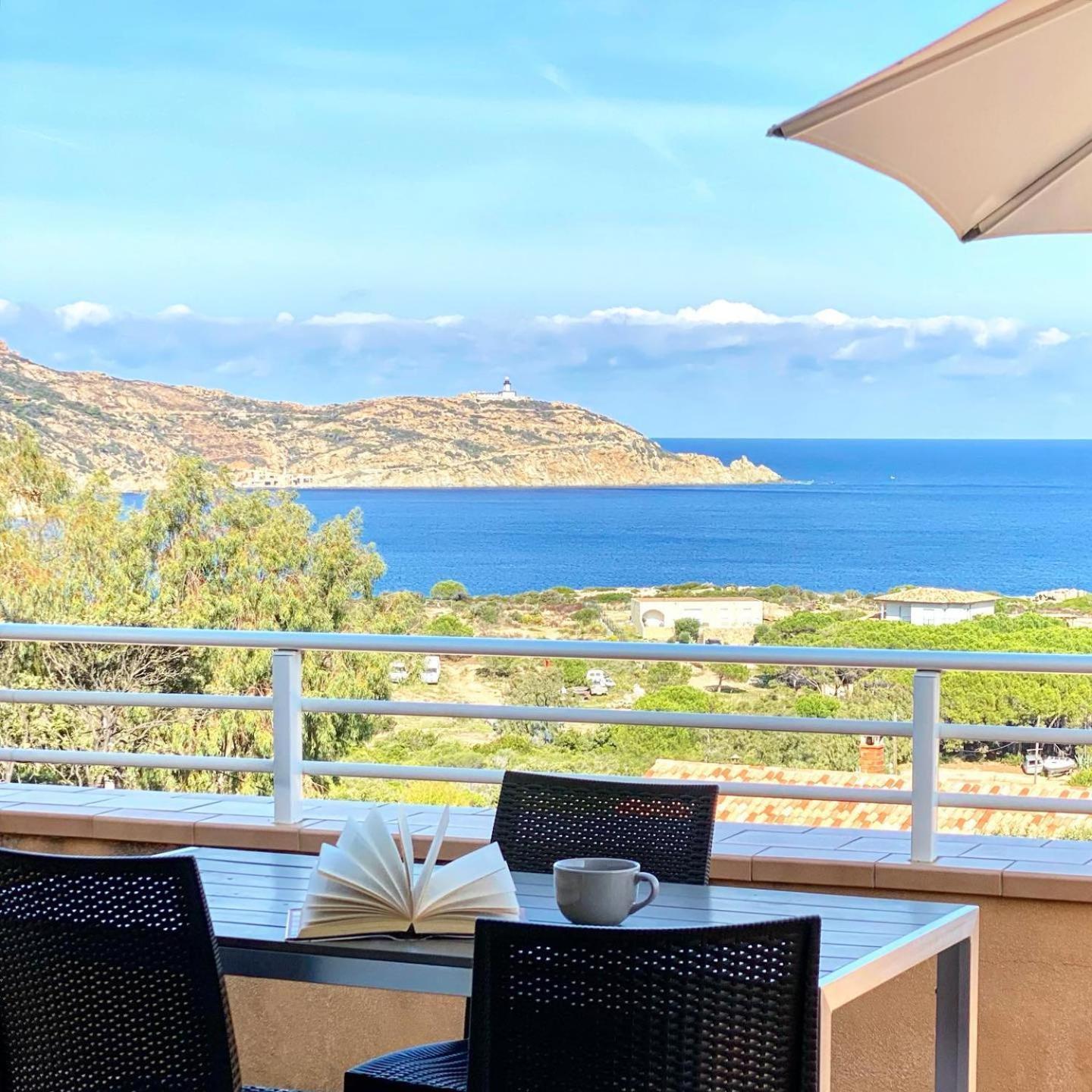 One Bedroom Apartment with Sea View,1522584202:JPEG