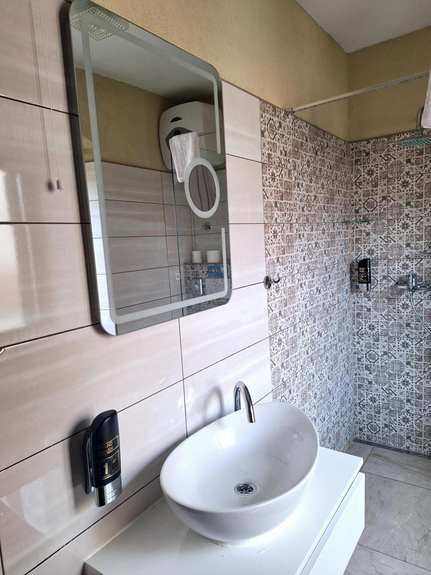 Standard Double Room,1643135682:JPEG