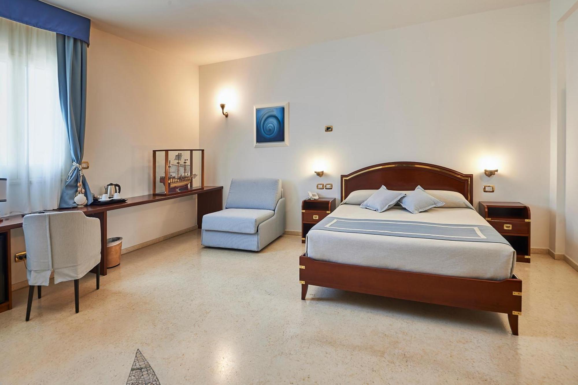 Classic Triple Room