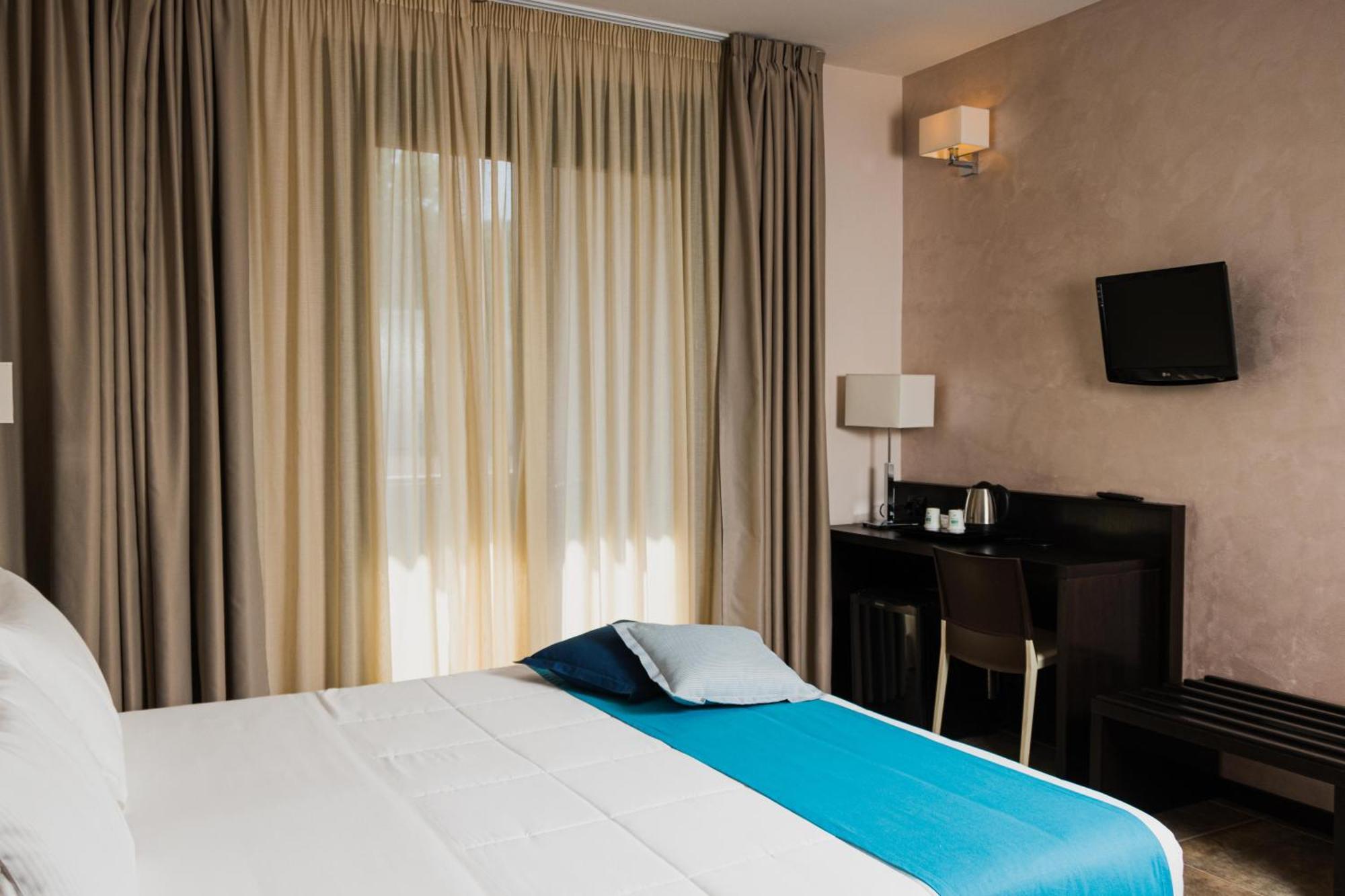 Standard Double Room,1630866767:JPEG