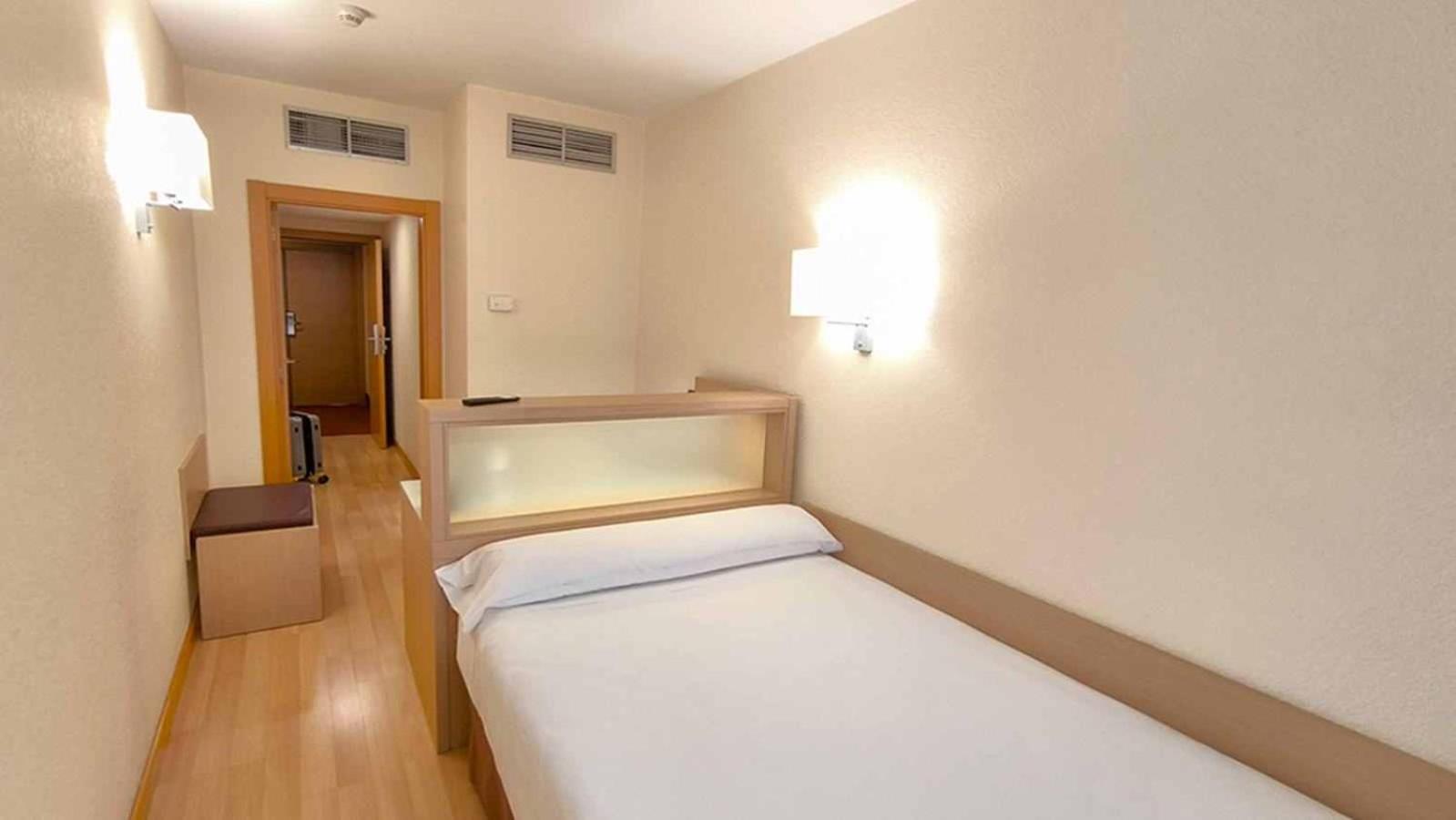 Single Room,1631545006:JPEG