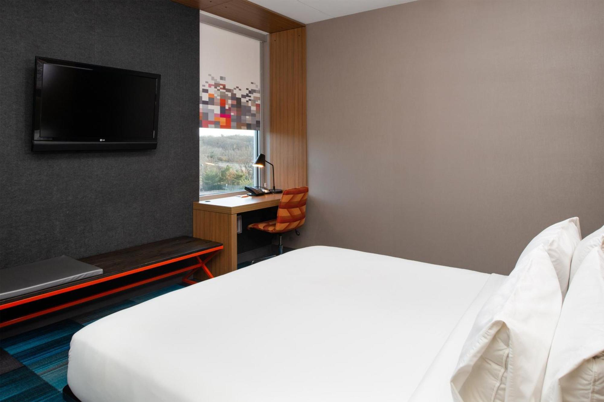 Guest Room 1 King,1631550975:JPEG