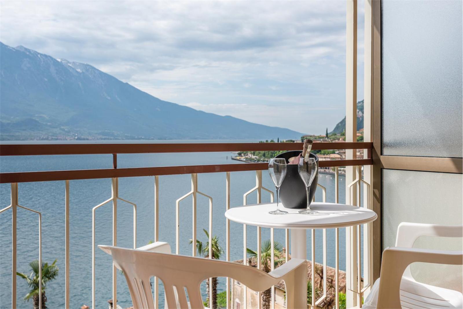 Economy Double Room Lake View