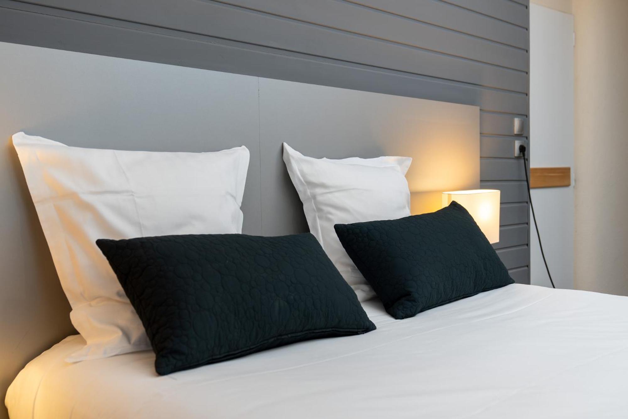 Deluxe Double Room Balcony & lake view