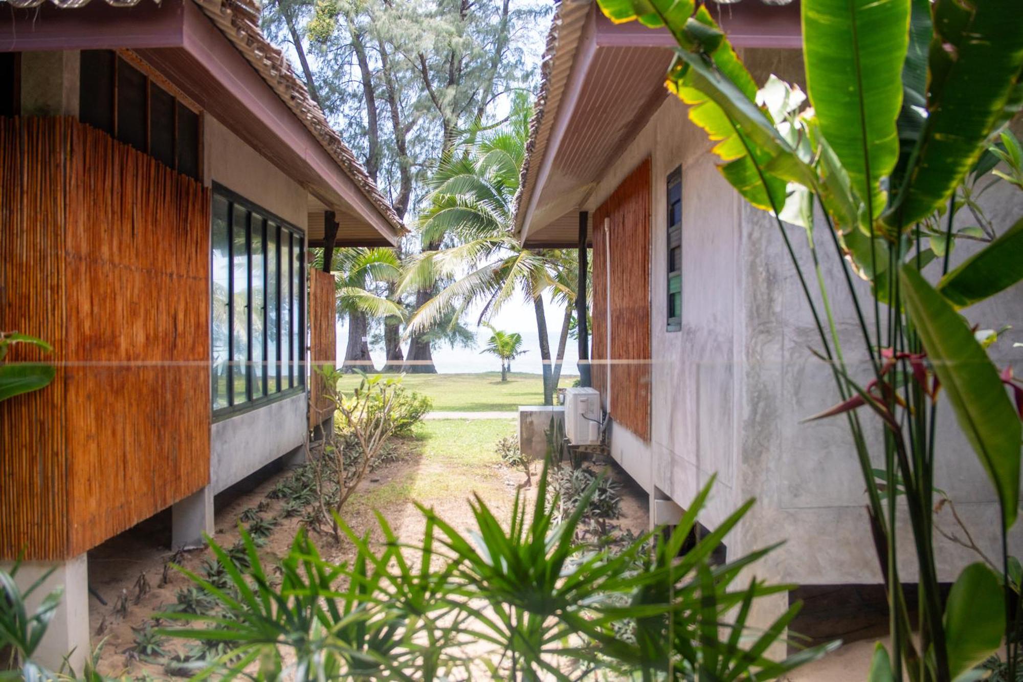 Deluxe Seaview Villa Spa Bath