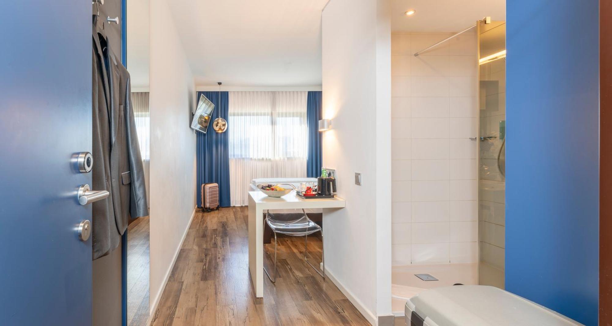 Standard Single Room,1631567586:JPEG