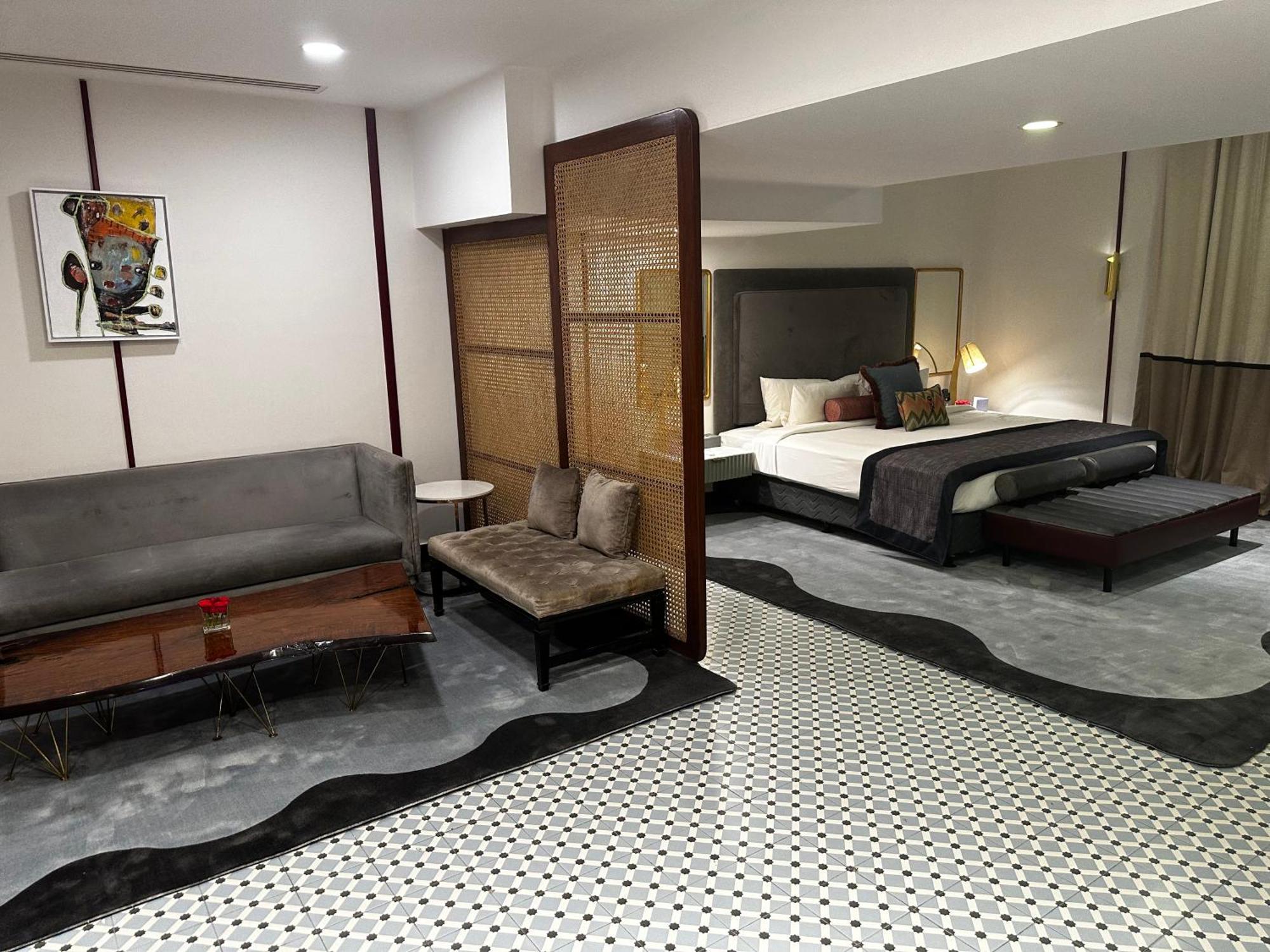 Suite