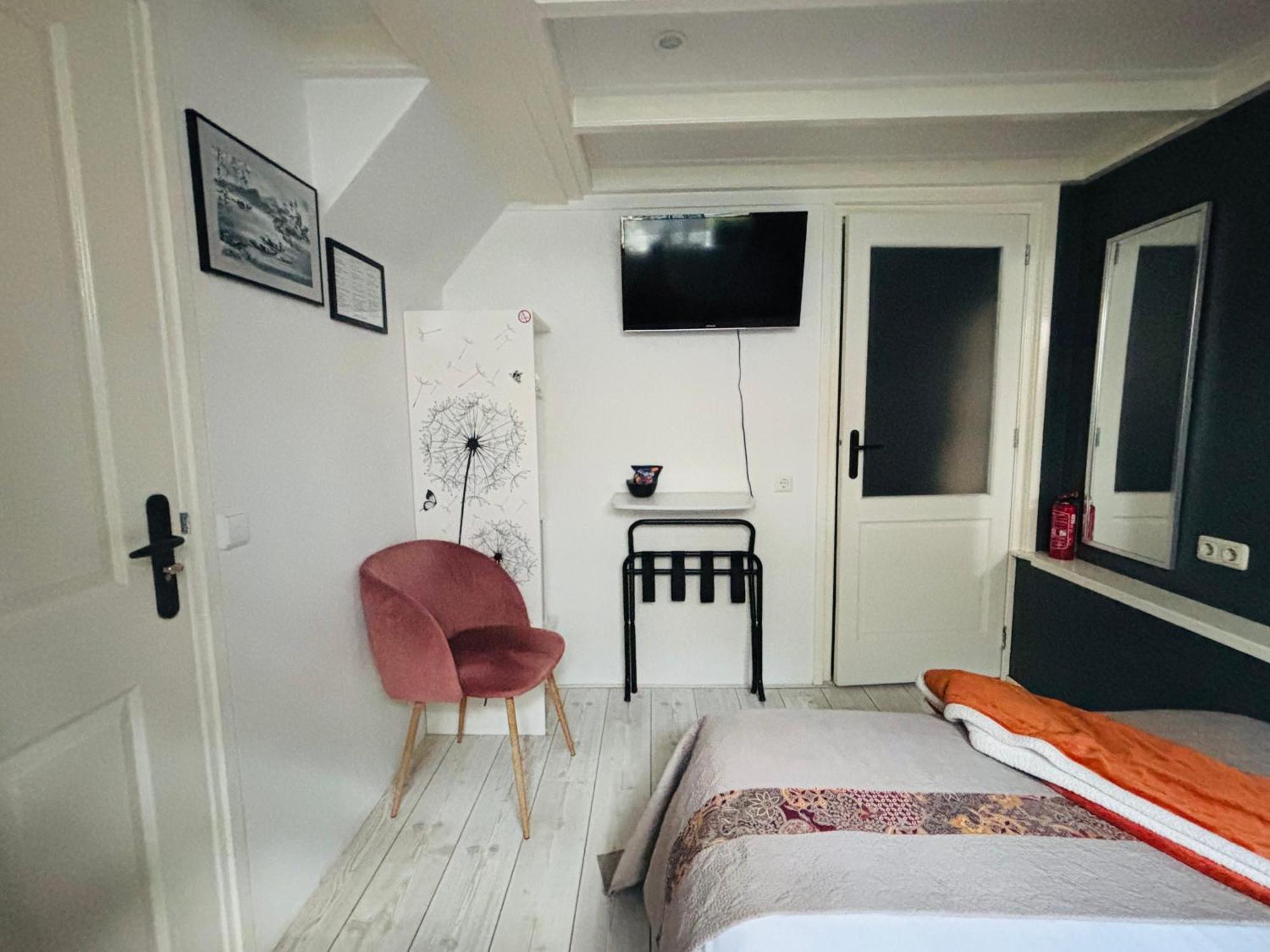 Large Single Room