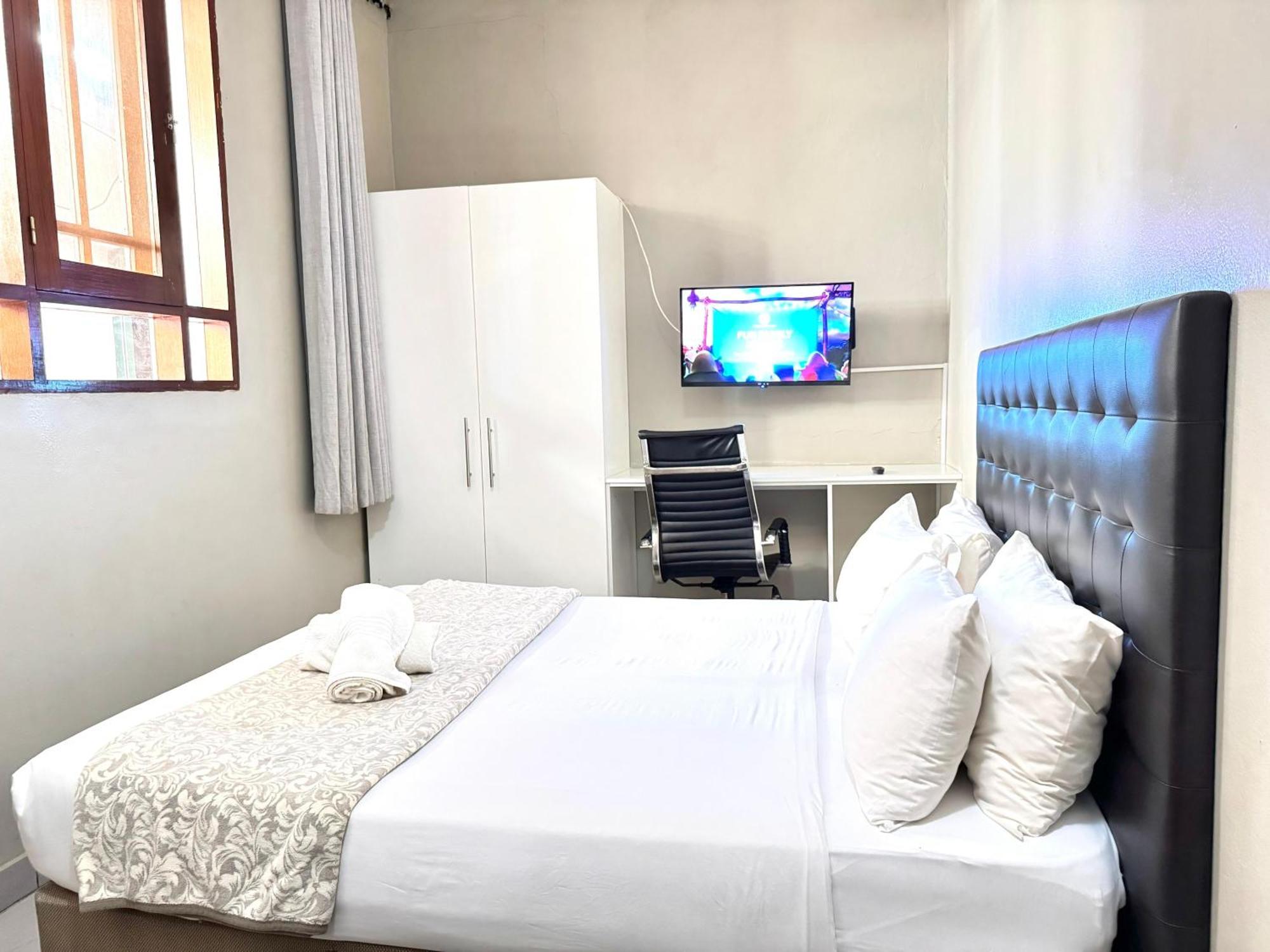 Basic Double Room,1631592703:JPEG