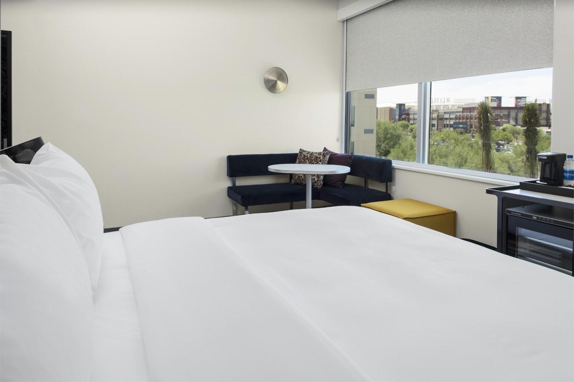 King Room Guest room 1 King Mobility Accessible w or Tub,1631595777:JPEG