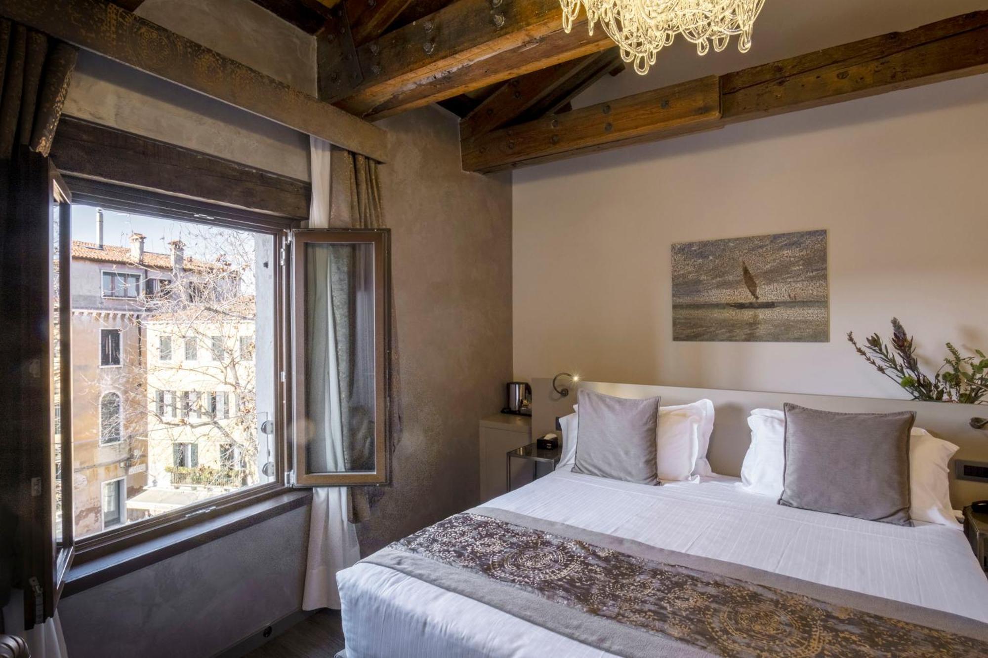 Romantic Junior Suite