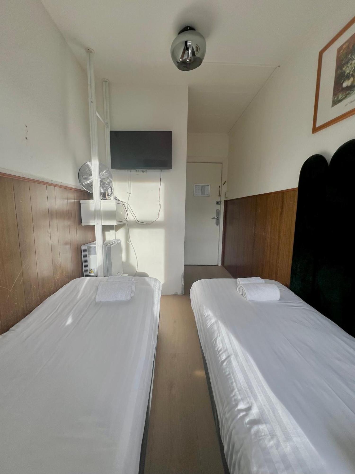 Small Twin Room