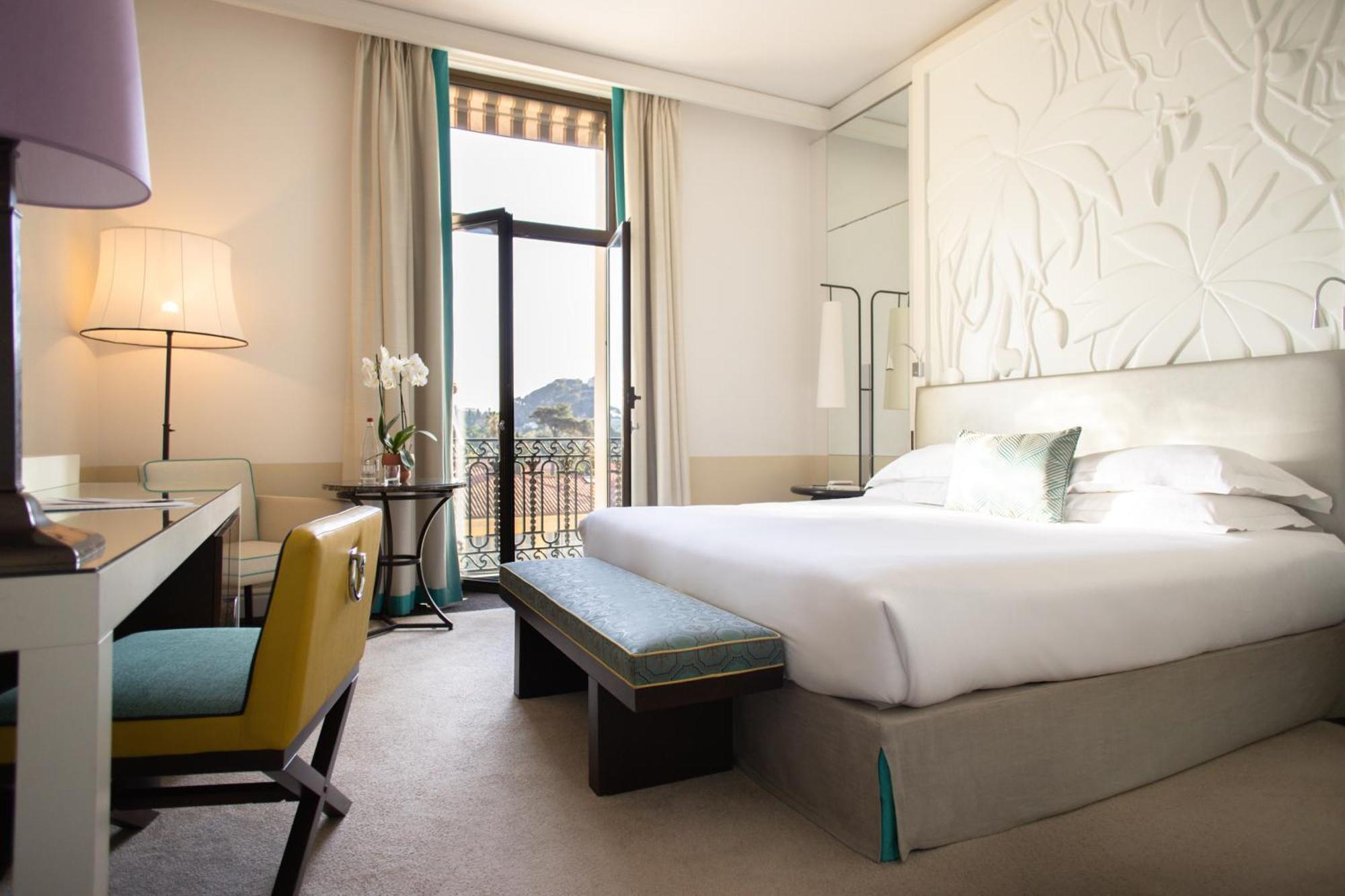 Superior Double or Twin Room Garden View