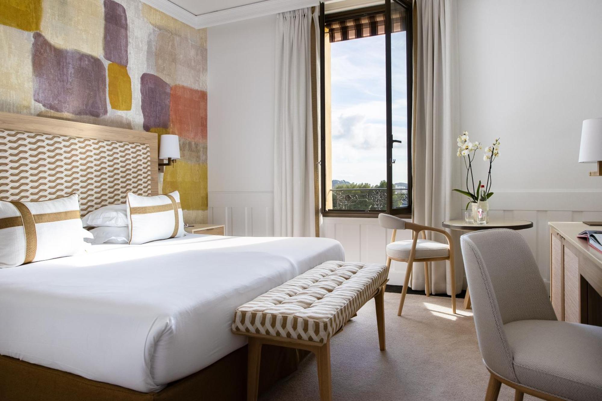 Superior Double or Twin Room Garden View